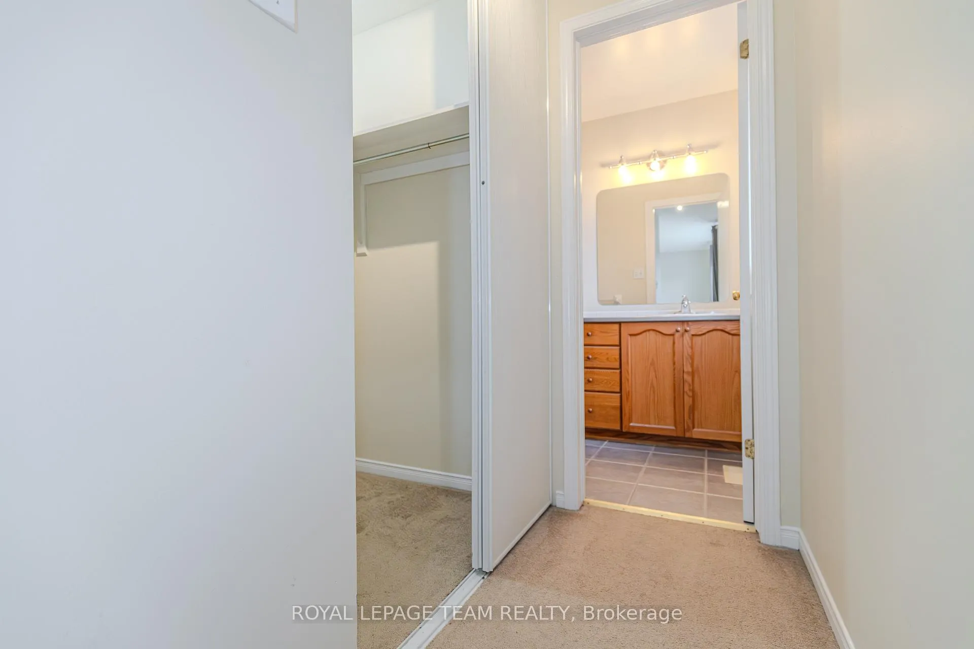 Photo 32 of 263 Cresthaven Drive, Ottawa, Barrhaven East — HOMEH