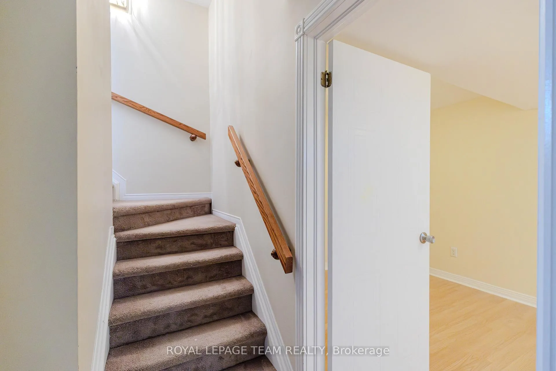 Photo 44 of 263 Cresthaven Drive, Ottawa, Barrhaven East — HOMEH