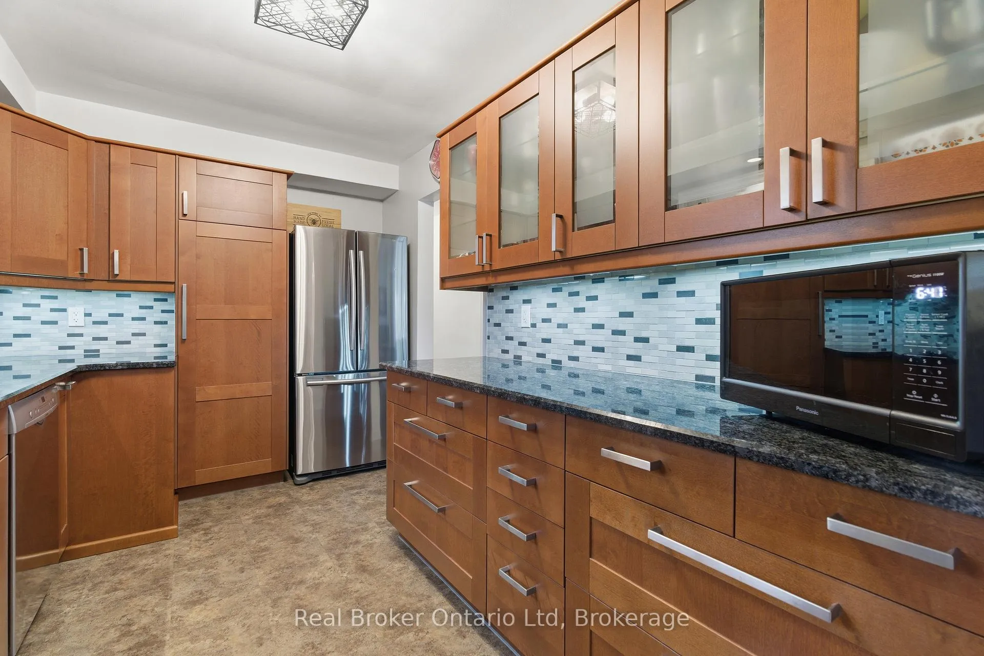 Photo 14 of 6 Eleanor Court, Guelph, Grange Road — HOMEH