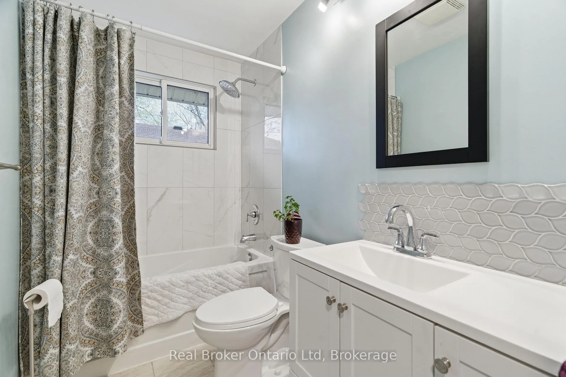 Photo 18 of 6 Eleanor Court, Guelph, Grange Road — HOMEH