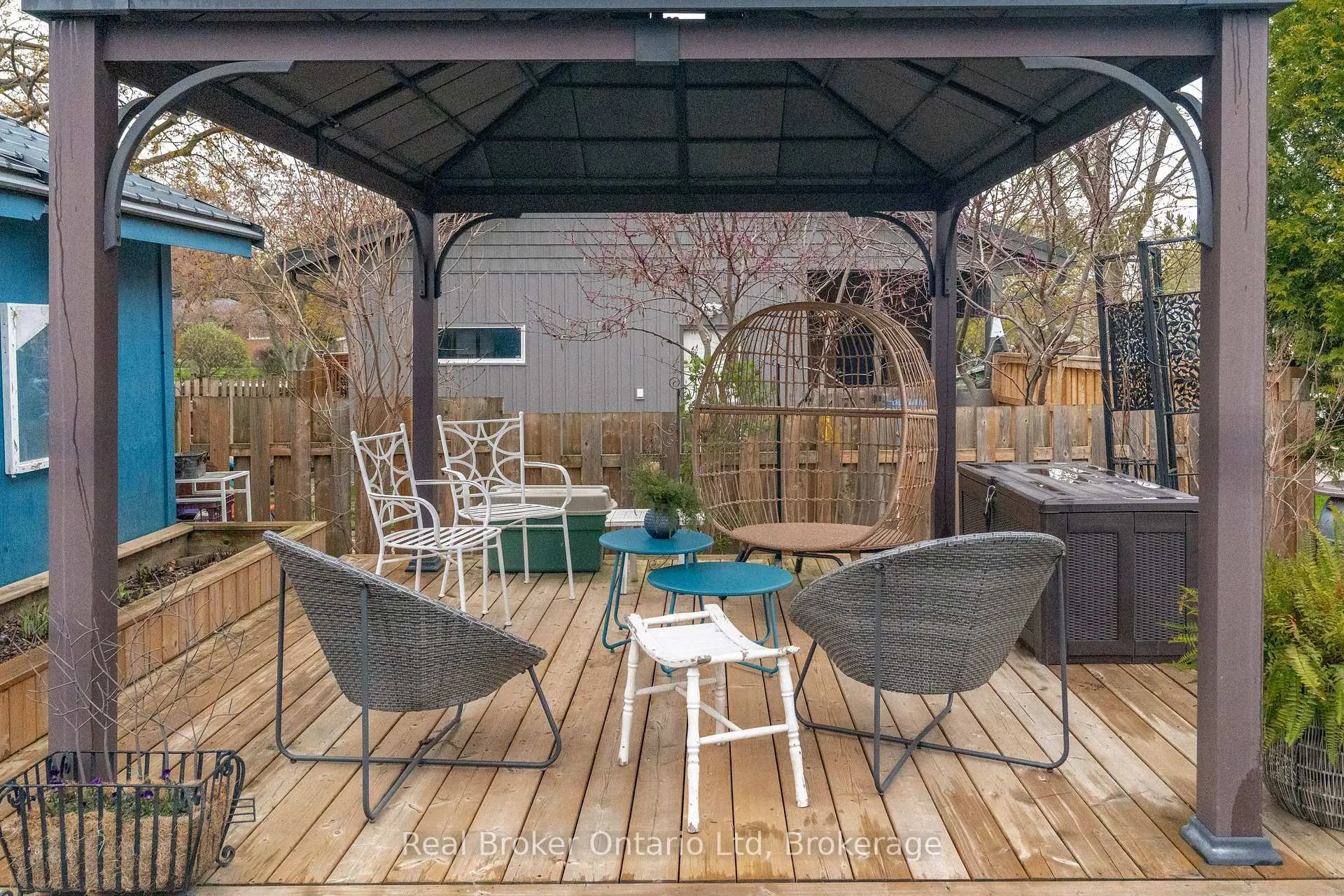 Photo 39 of 6 Eleanor Court, Guelph, Grange Road — HOMEH