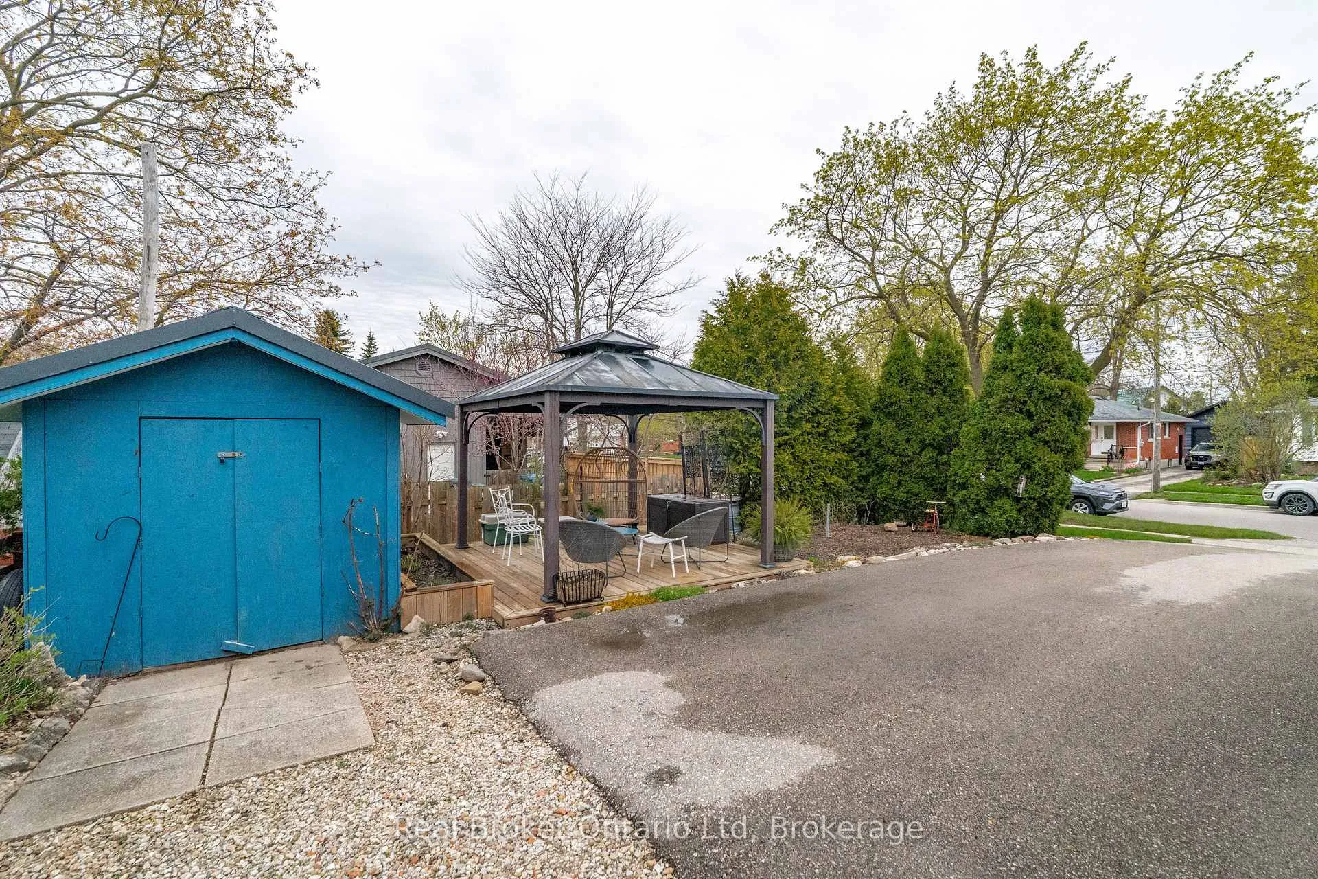 Photo 40 of 6 Eleanor Court, Guelph, Grange Road — HOMEH