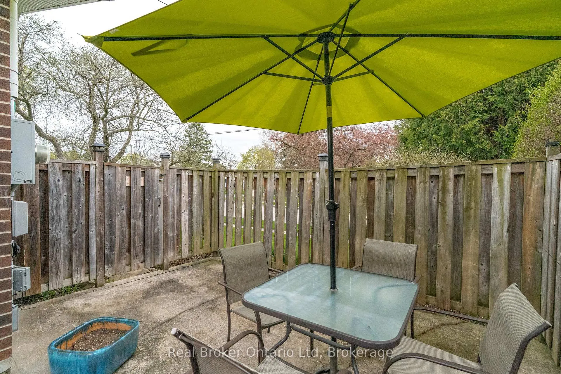 Photo 43 of 6 Eleanor Court, Guelph, Grange Road — HOMEH