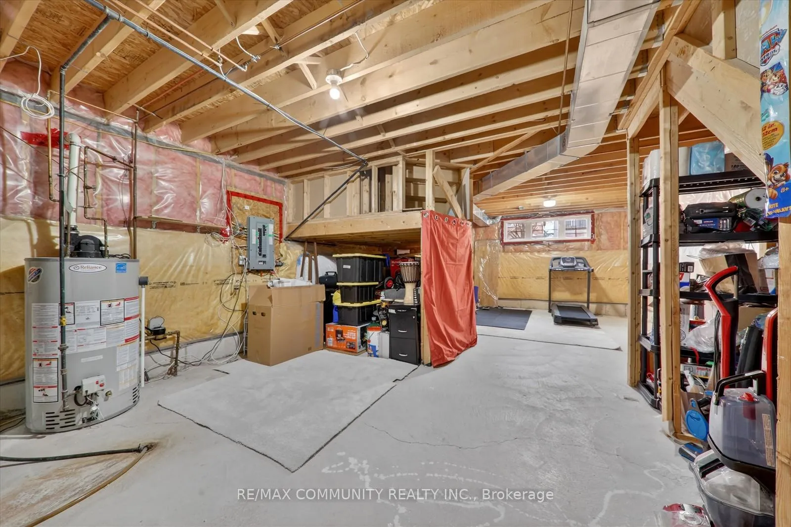 Photo 34 of 25 Loughlin Hill Crescent E, Ajax, Central East — HOMEH