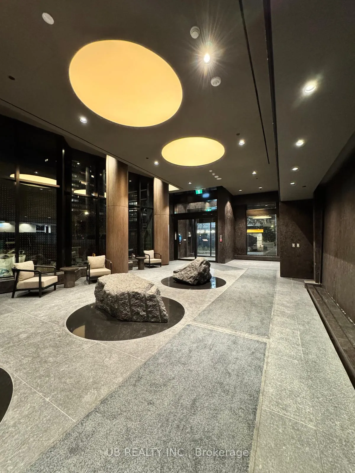 Photo 4 of Unit 1009S, 110 Broadway Avenue, Toronto, Mount Pleasant West — HOMEH