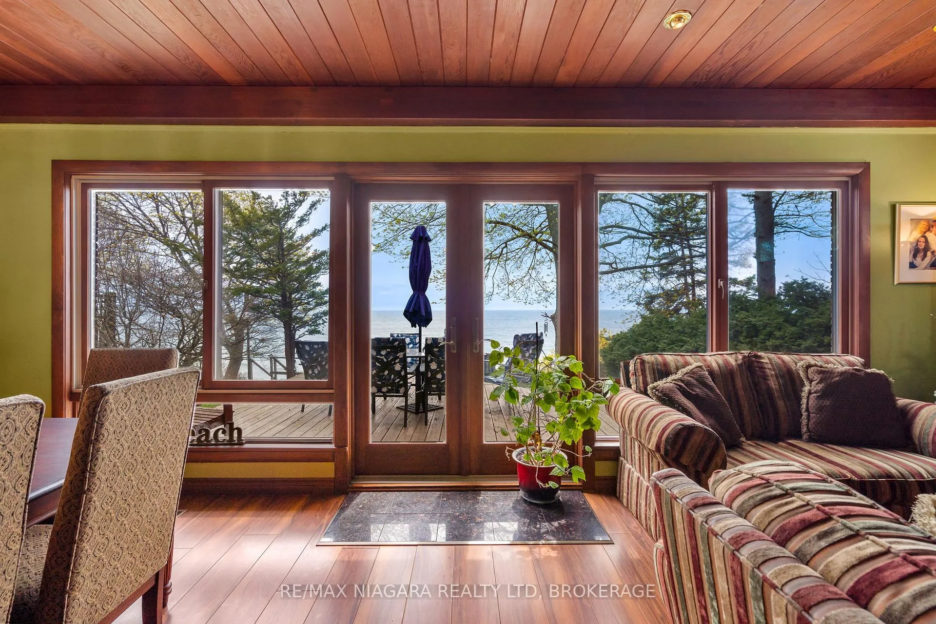 Photo 4 of 10419 Lakeshore Road, Wainfleet, Lakeshore — HOMEH