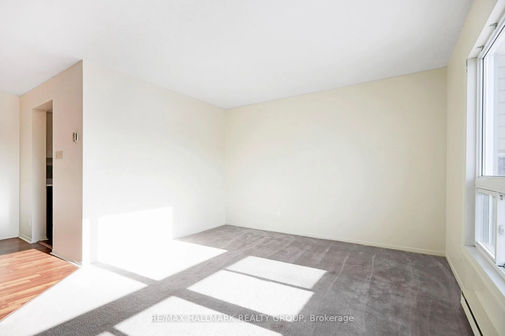Photo 8 of 137 Renova Private, Ottawa, Riverview Park — HOMEH