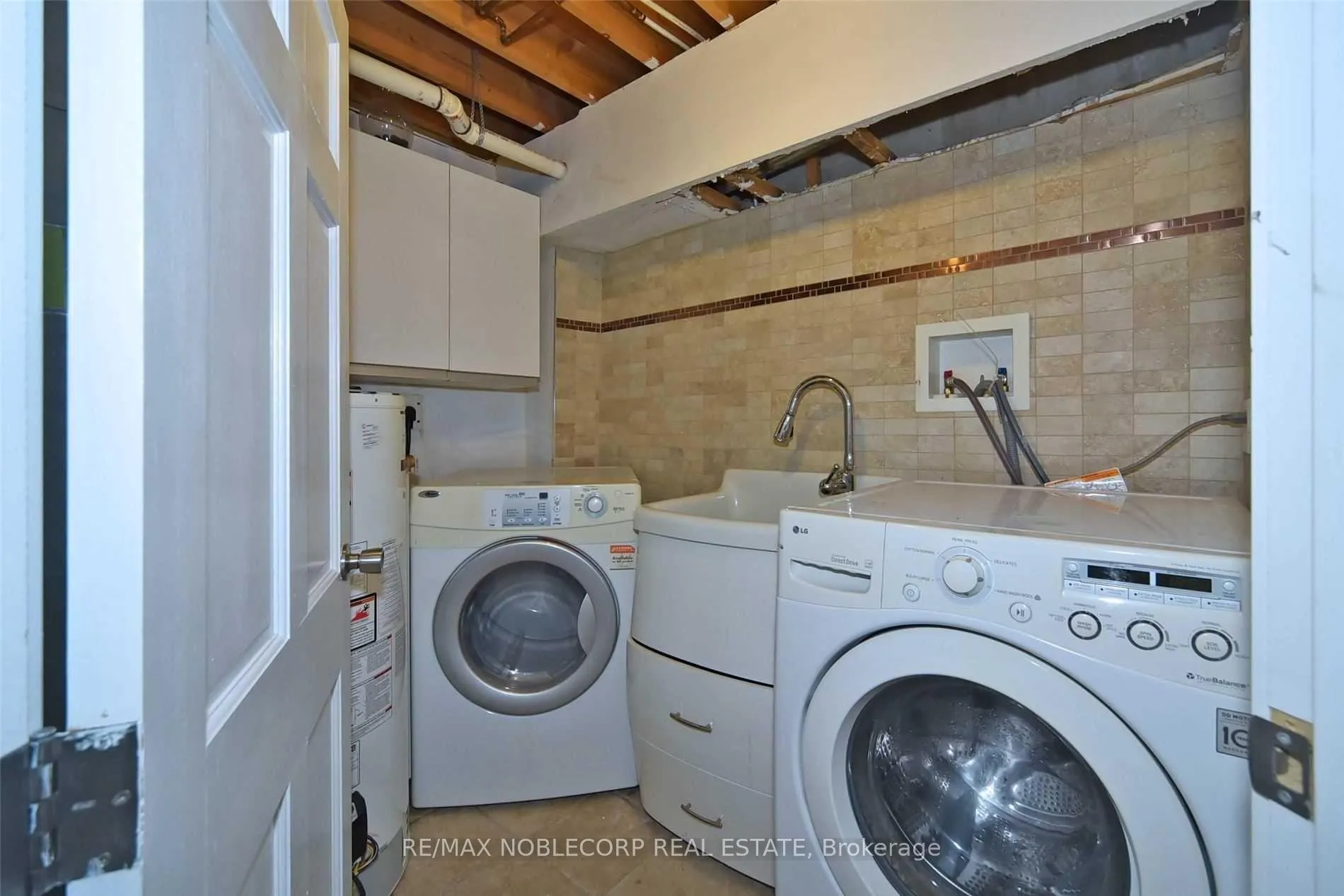 Photo 14 of Unit Basement, 16-103 Foxchase Avenue, Vaughan, East Woodbridge — HOMEH
