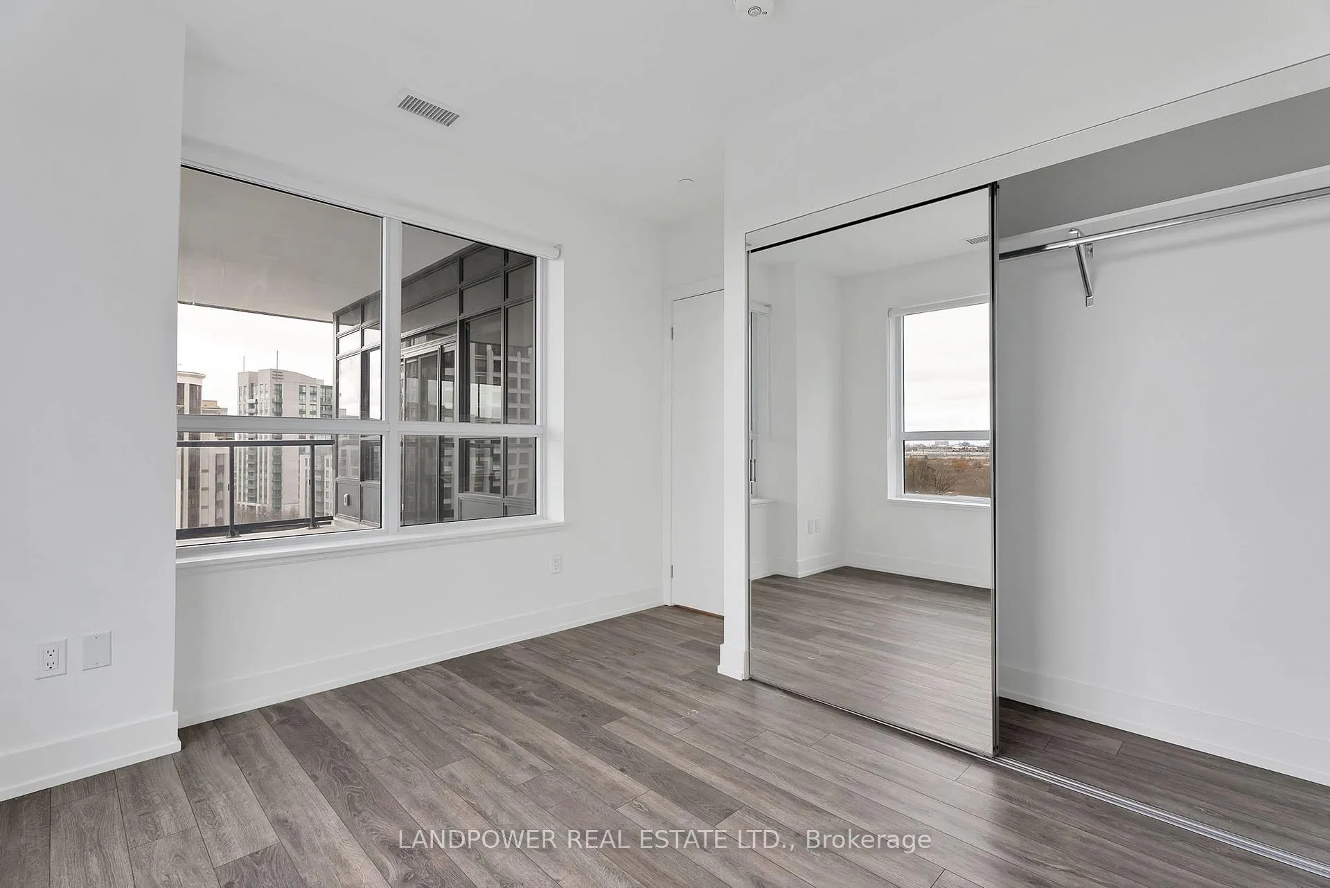 Photo 11 of Unit 1108, 9 Clegg Road, Markham, Unionville — HOMEH