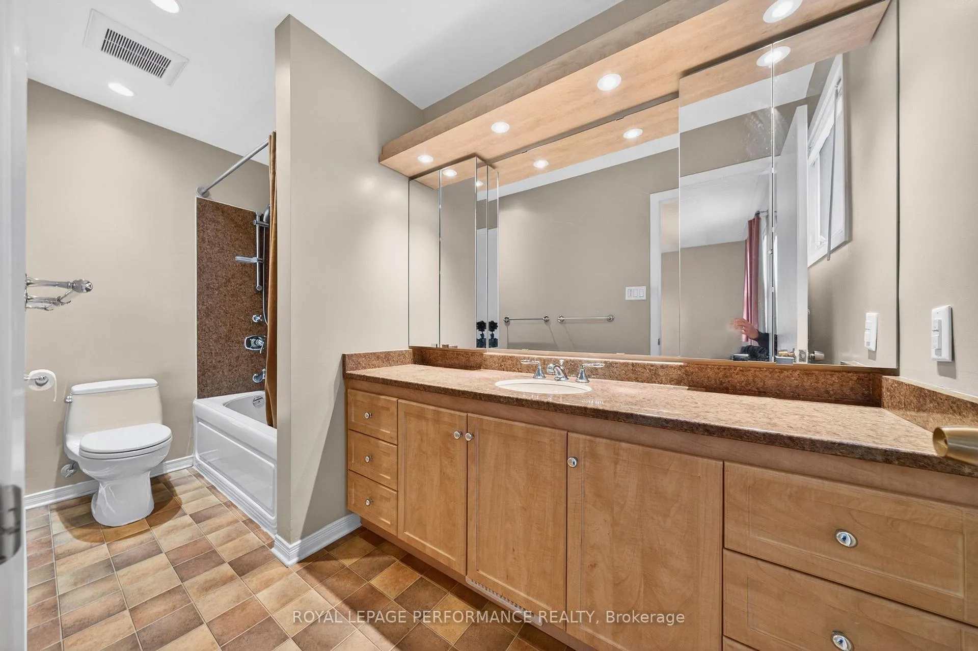 Photo 28 of 1837 Juno Avenue, Ottawa, Guildwood Estates - Urbandale Acres — HOMEH