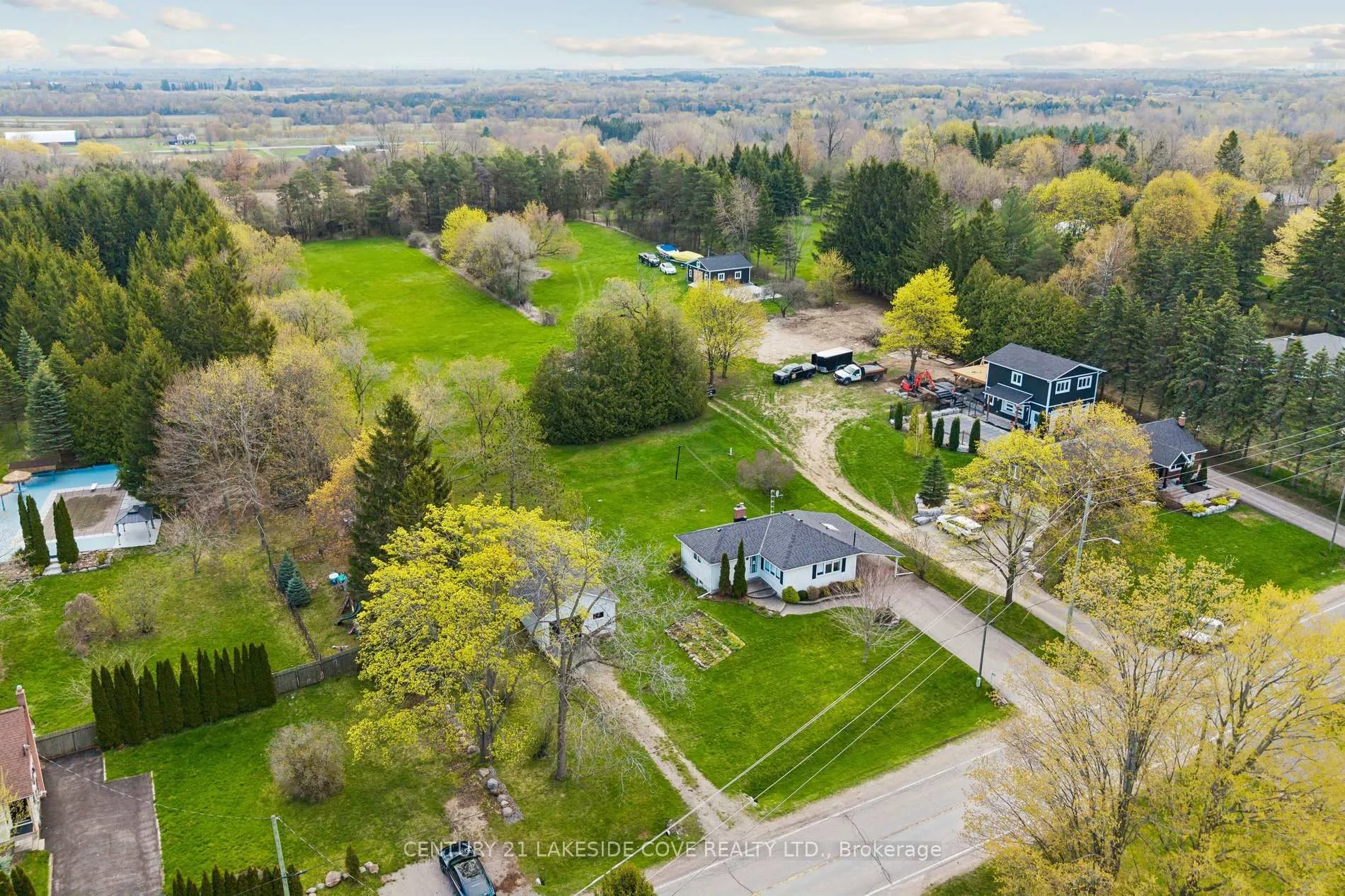 Photo 2 of 4509 Trulls Road, Clarington, Rural Clarington — HOMEH