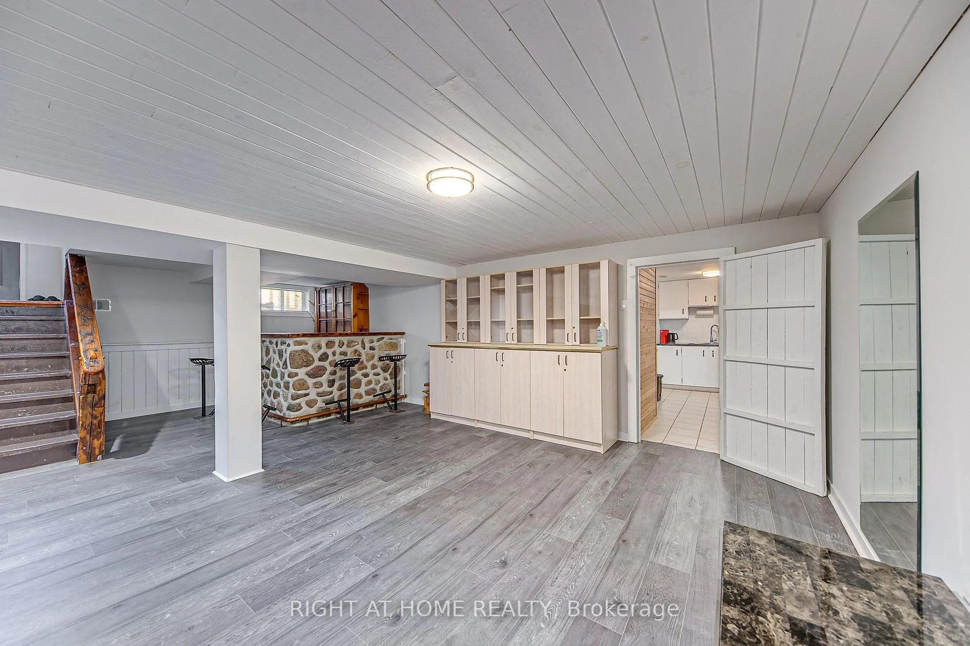 Photo 5 of Unit Basement, 148 Riverglen Drive, Georgina, Keswick South — HOMEH