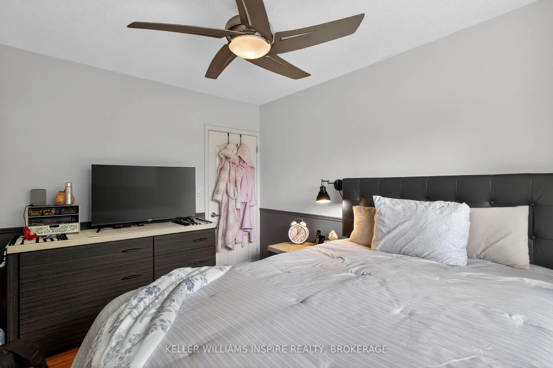 Photo 17 of 66 Manor Drive, Brockville — HOMEH