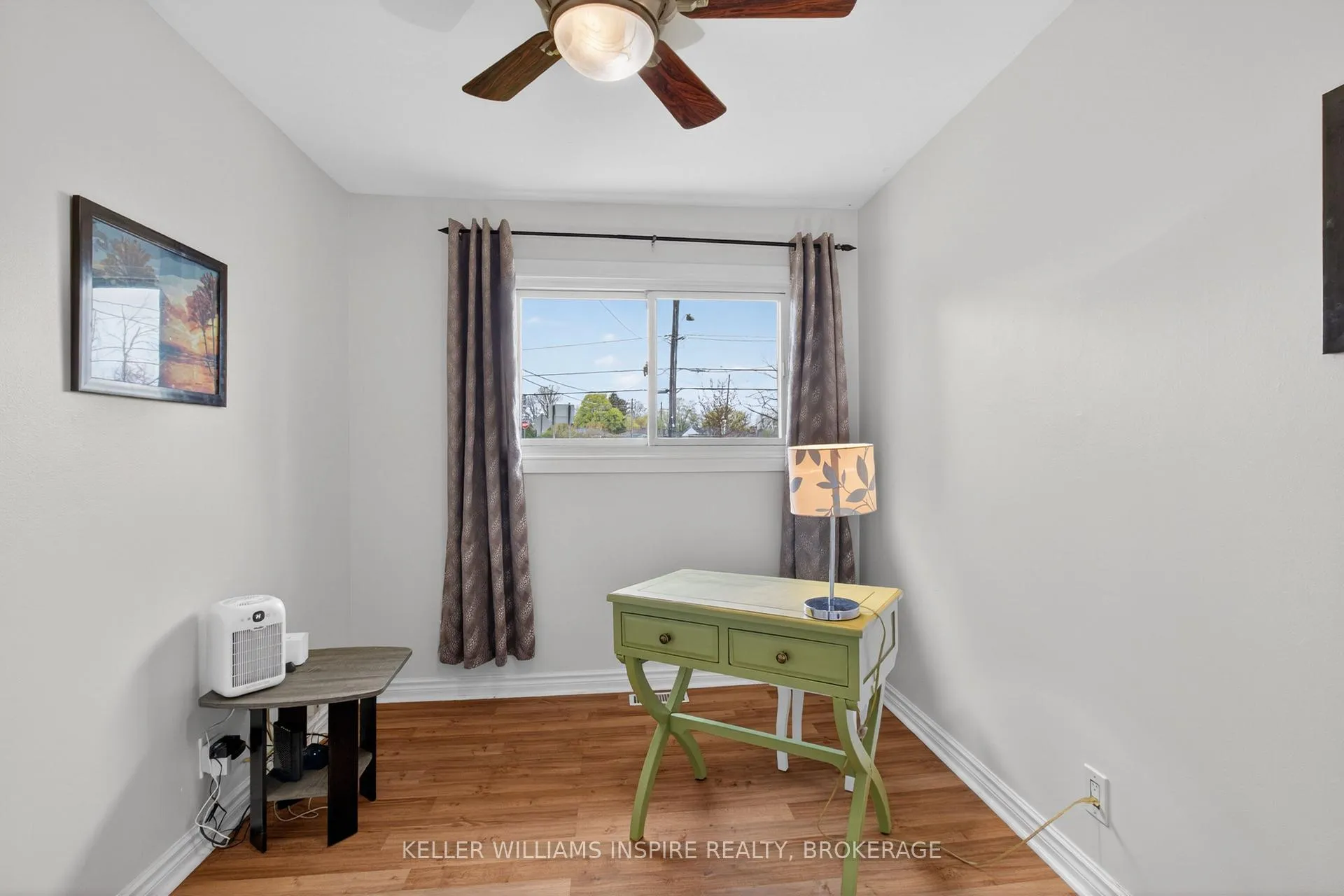 Photo 22 of 66 Manor Drive, Brockville — HOMEH