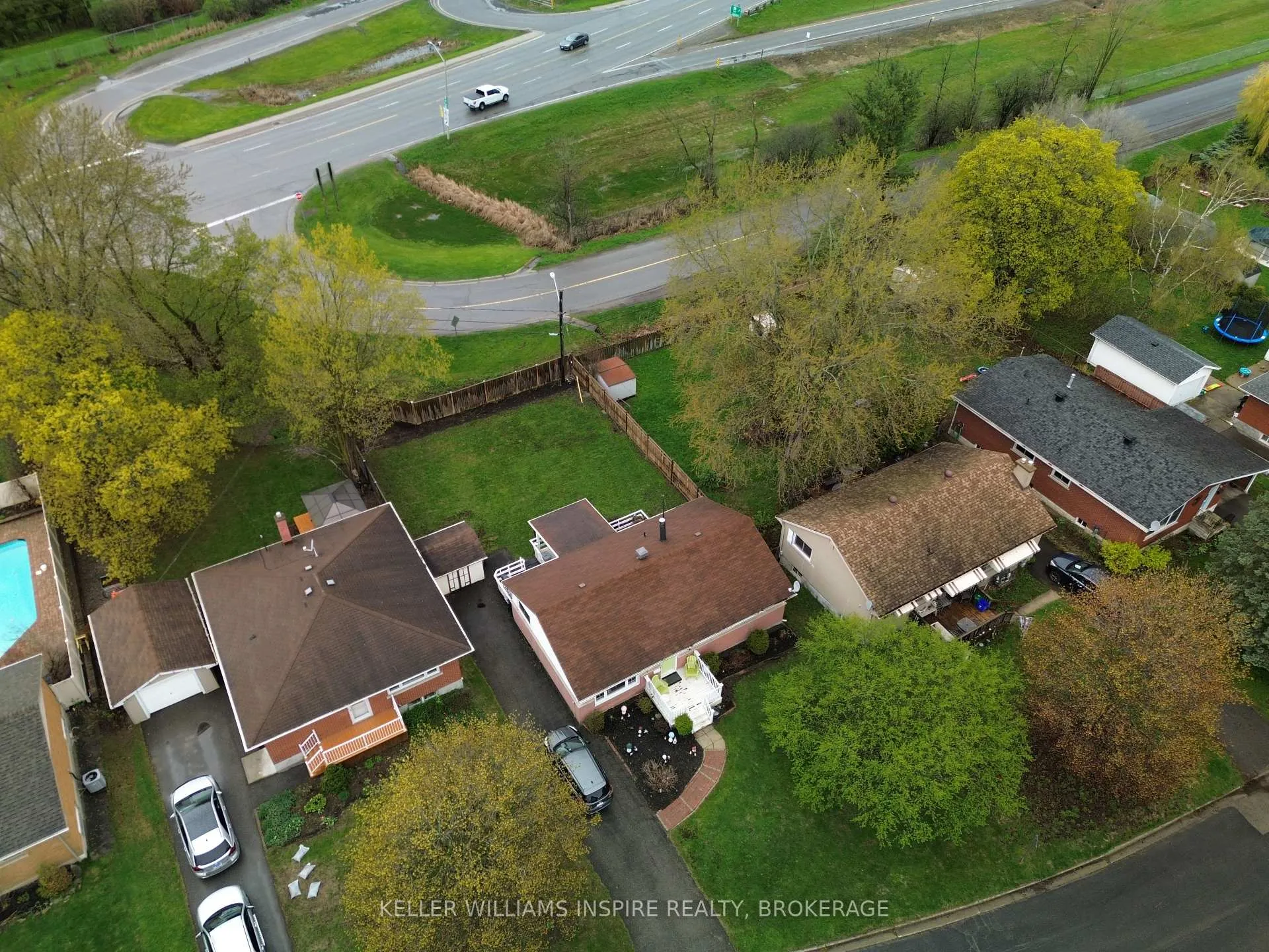 Photo 28 of 66 Manor Drive, Brockville — HOMEH