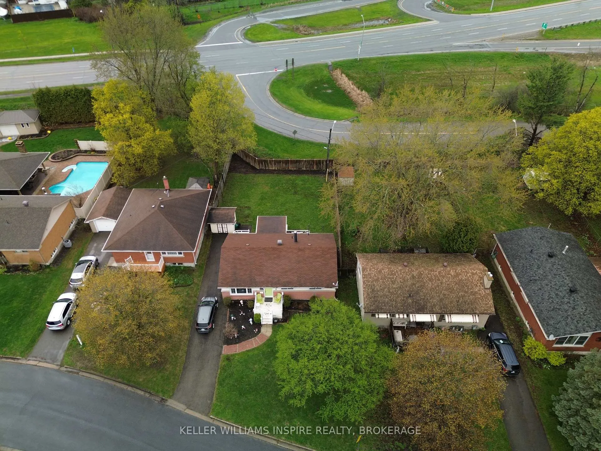 Photo 29 of 66 Manor Drive, Brockville — HOMEH