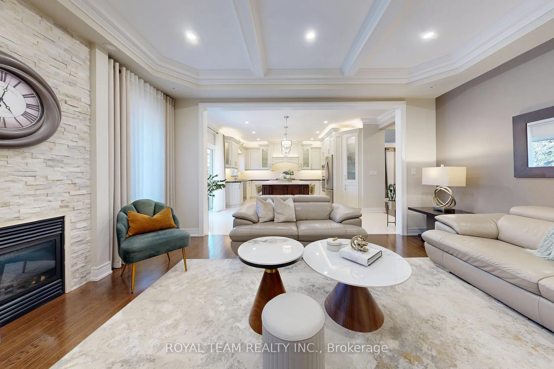 Photo 5 of 41 Daniel Bram Drive, Vaughan, Patterson — HOMEH