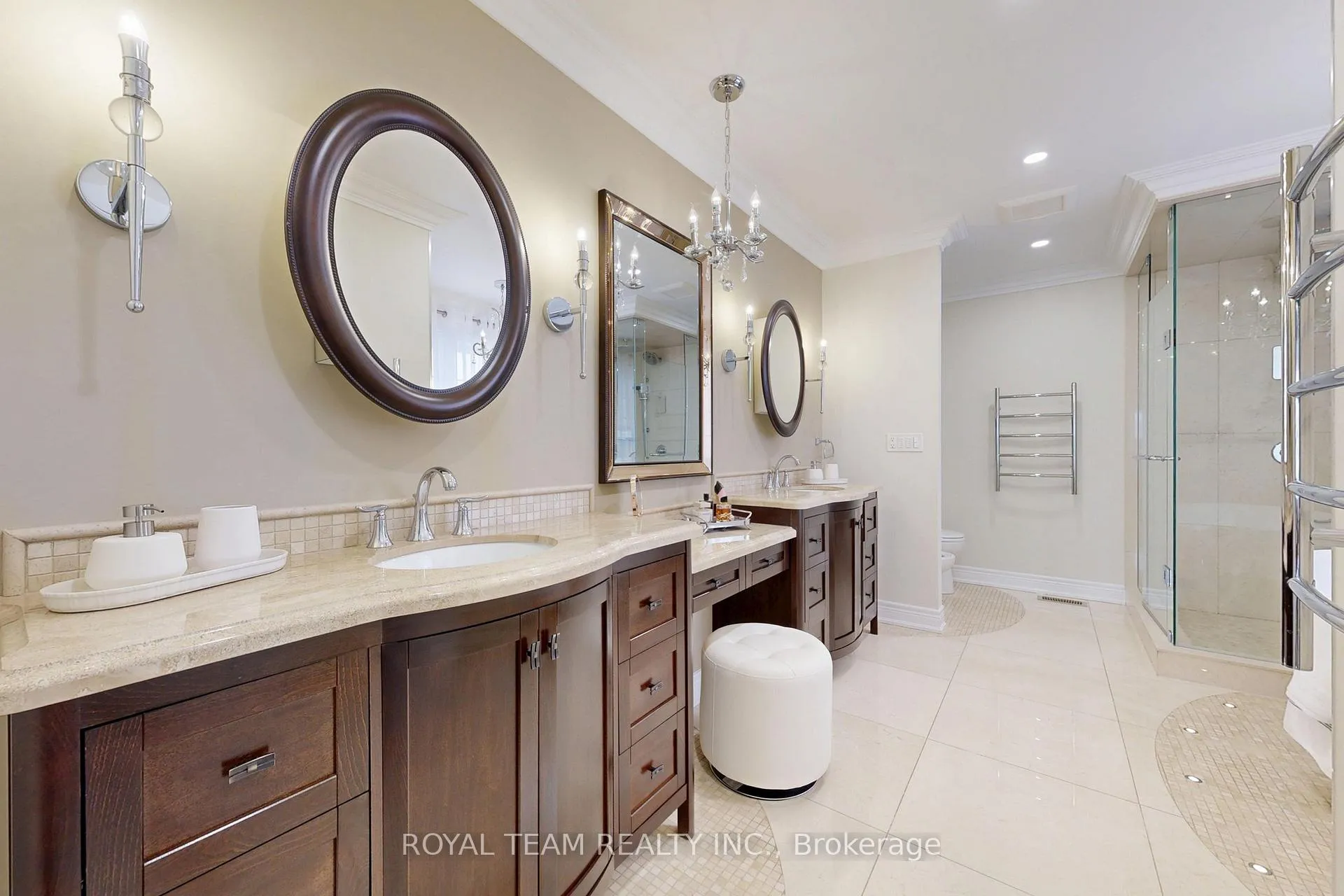 Photo 15 of 41 Daniel Bram Drive, Vaughan, Patterson — HOMEH