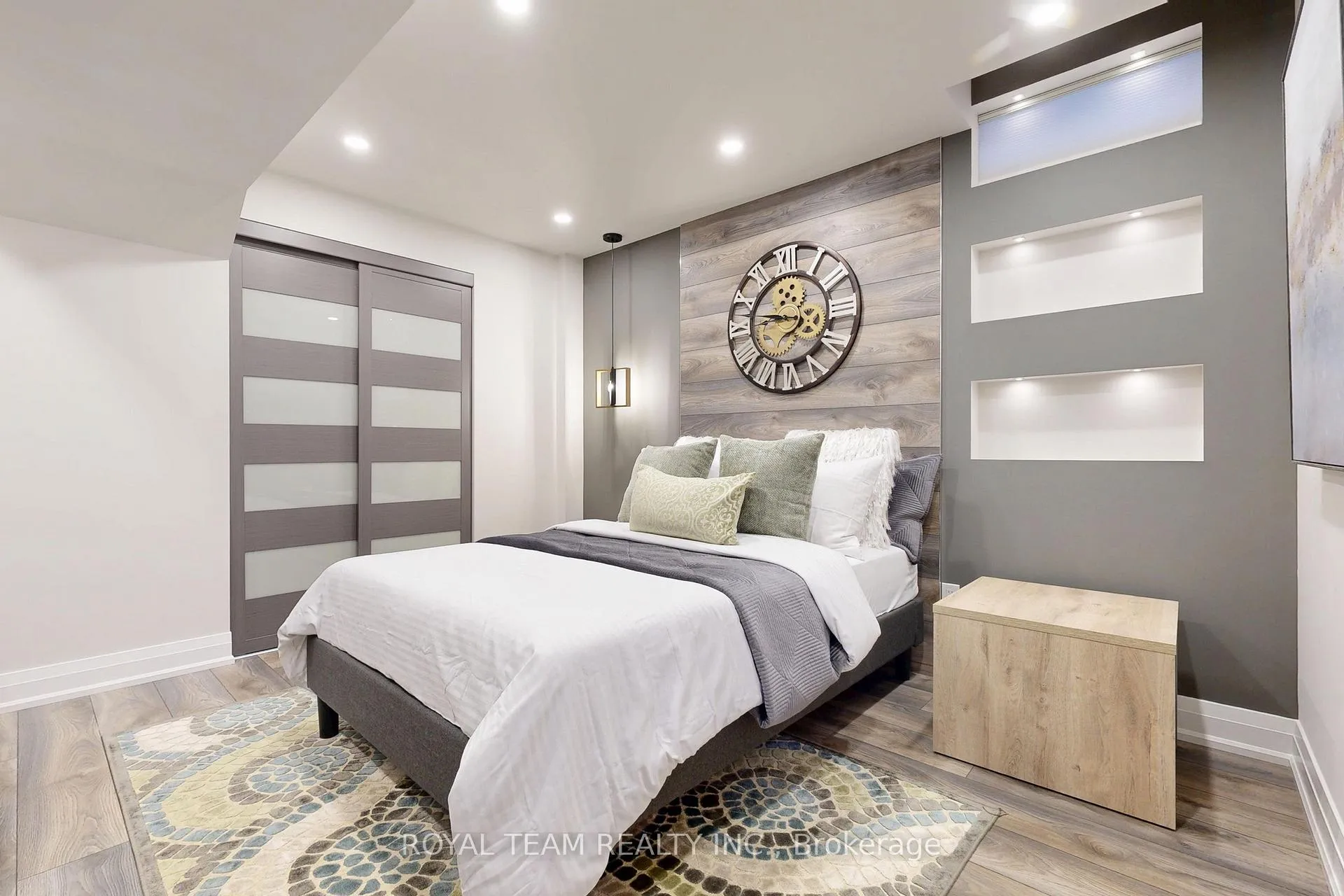 Photo 33 of 41 Daniel Bram Drive, Vaughan, Patterson — HOMEH