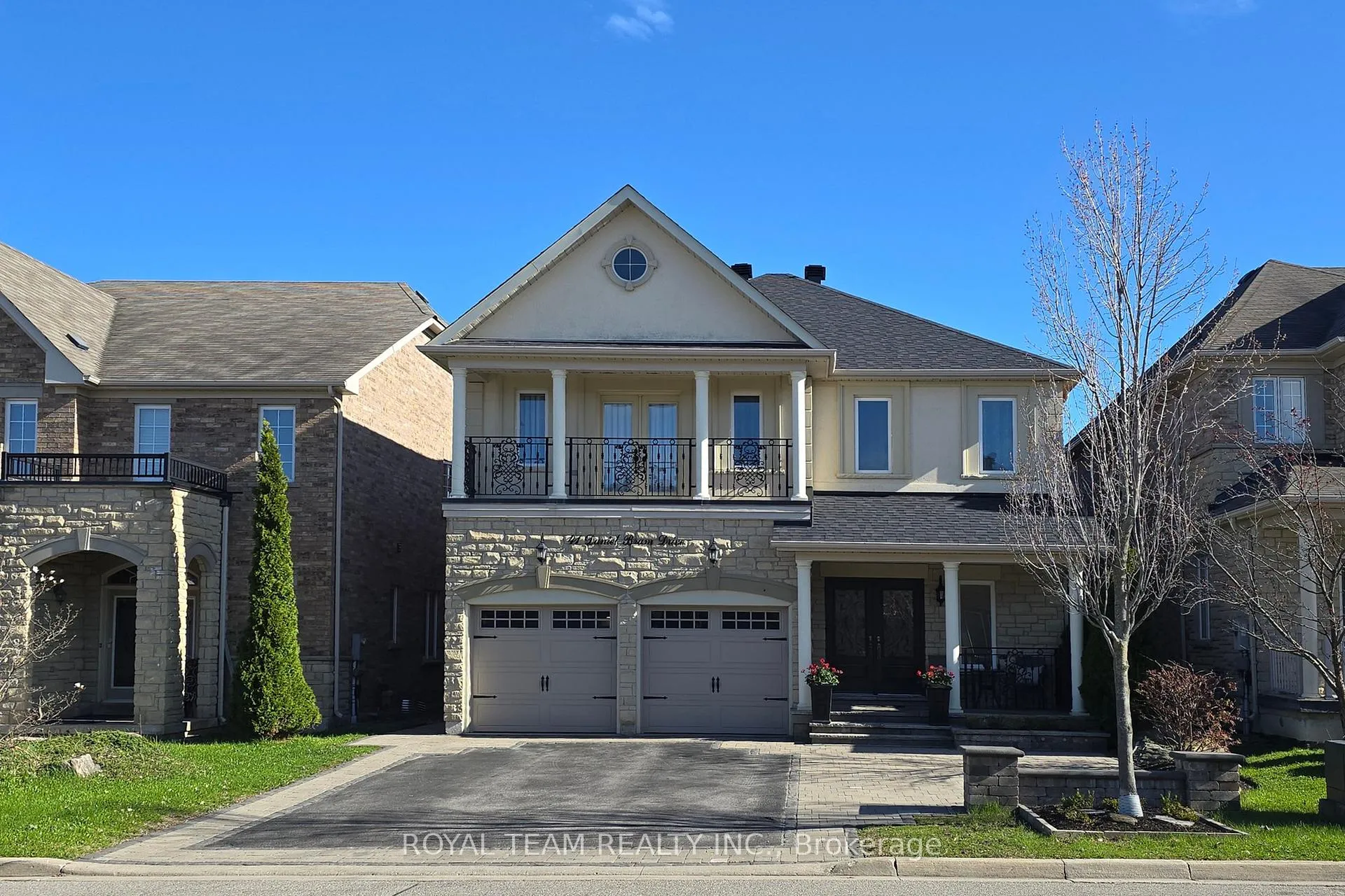 Photo 1 of 41 Daniel Bram Drive, Vaughan, Patterson — HOMEH