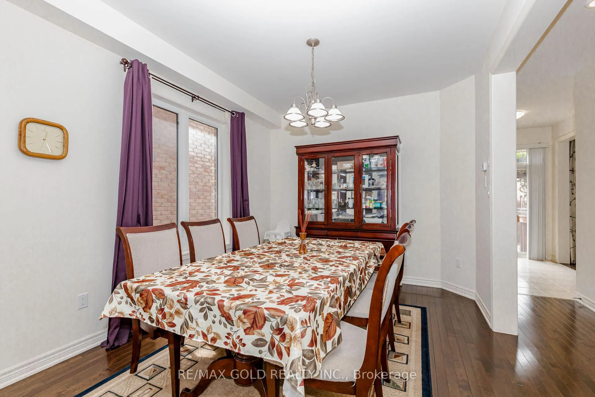 Photo 6 of 43 George Robinson Drive, Brampton, Credit Valley — HOMEH