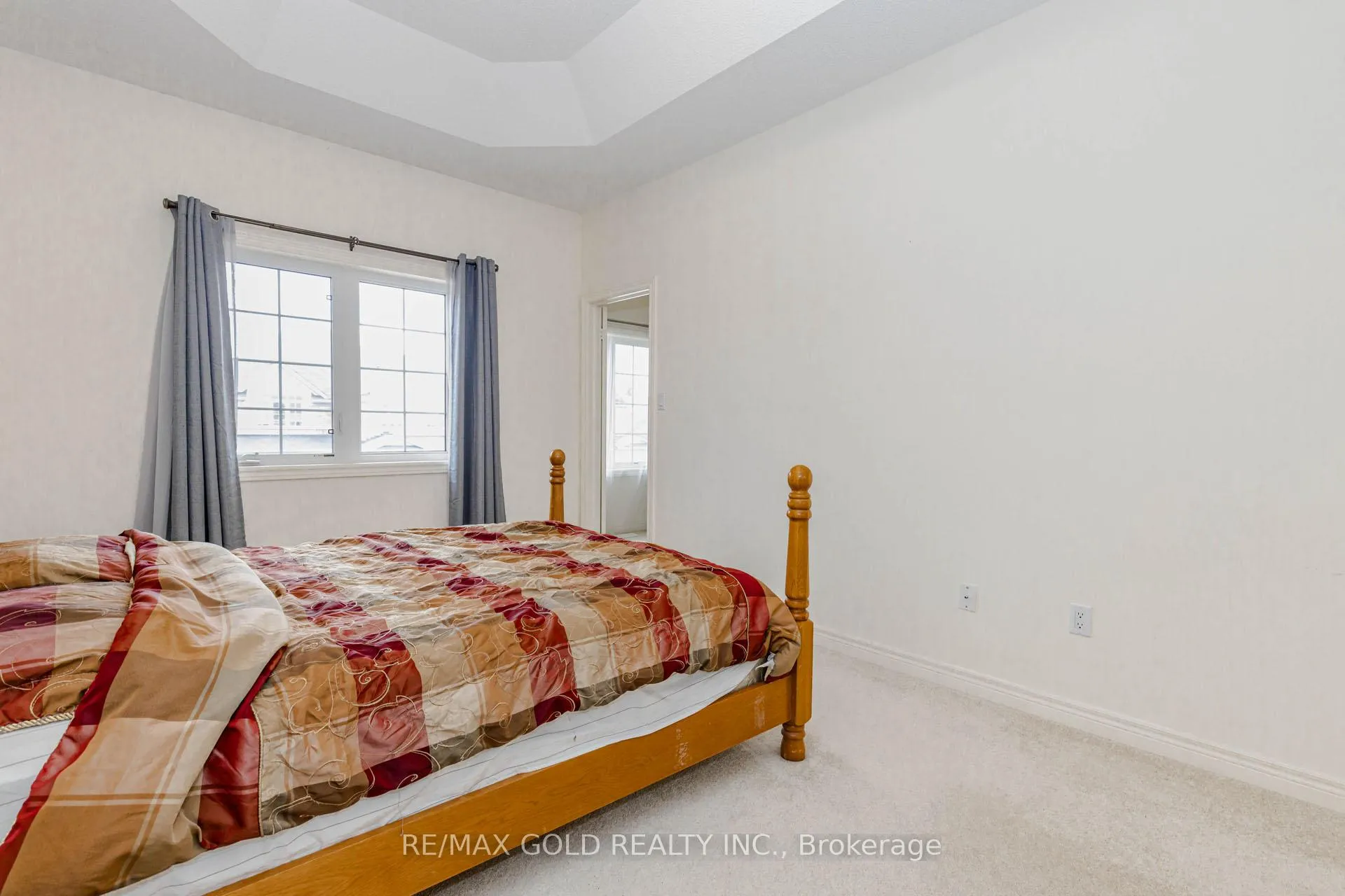 Photo 23 of 43 George Robinson Drive, Brampton, Credit Valley — HOMEH