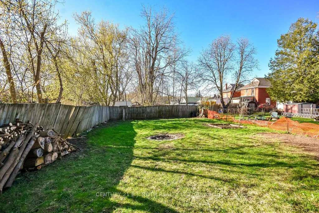 Photo 4 of 174 Barrie Road, Orillia — HOMEH