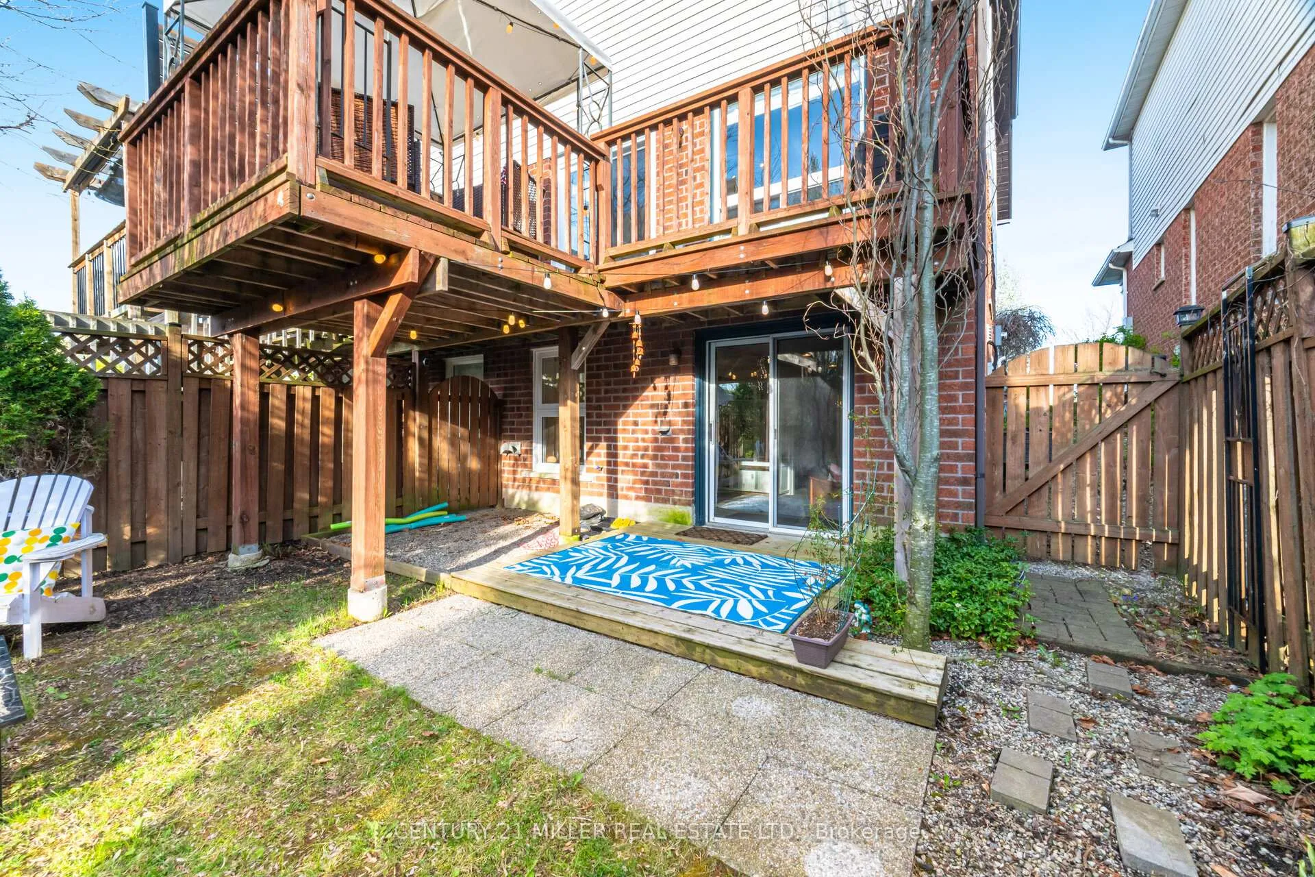 Photo 37 of 4 Kildonan Cres, Hamilton, Waterdown — HOMEH
