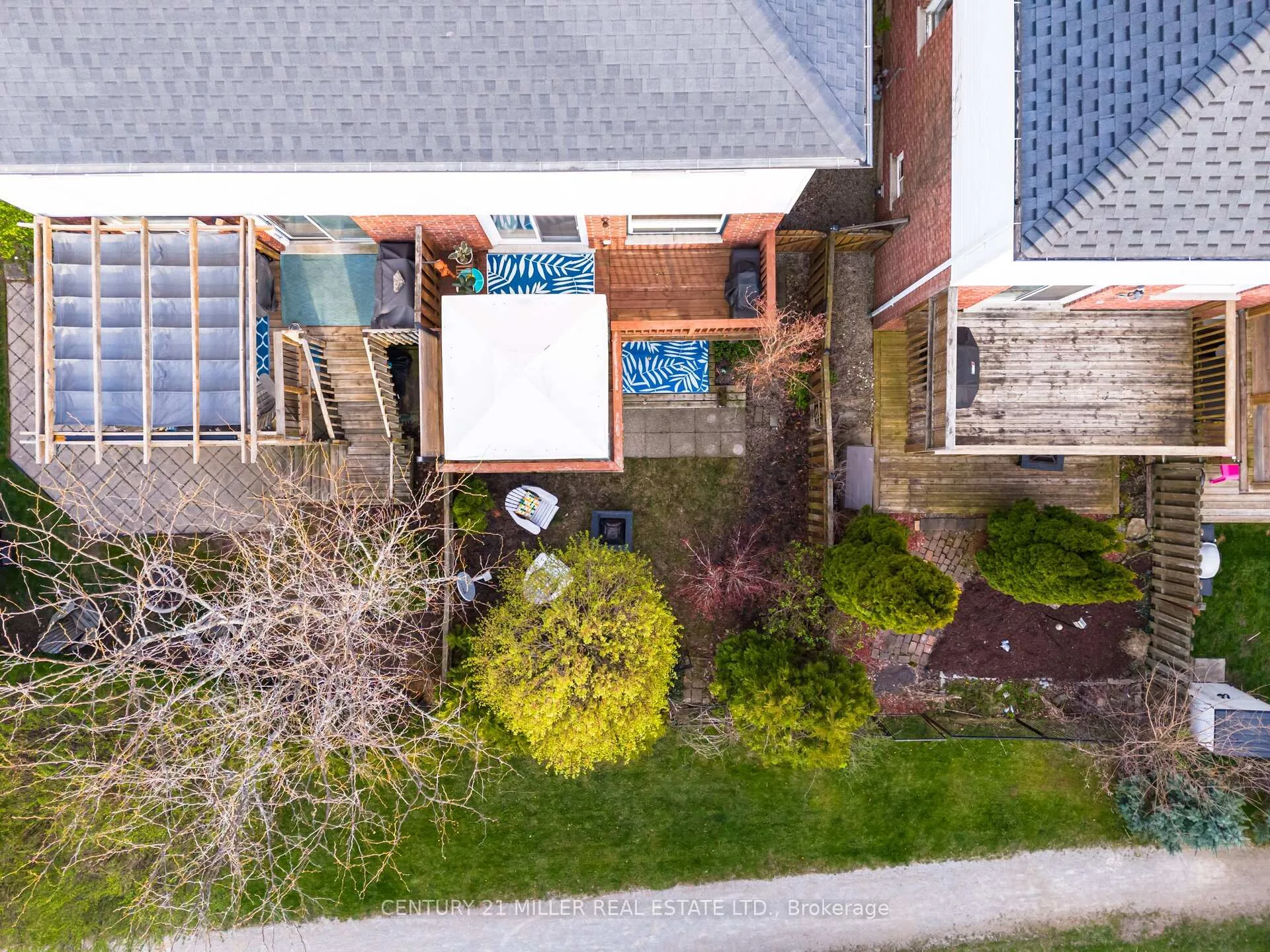 Photo 40 of 4 Kildonan Cres, Hamilton, Waterdown — HOMEH