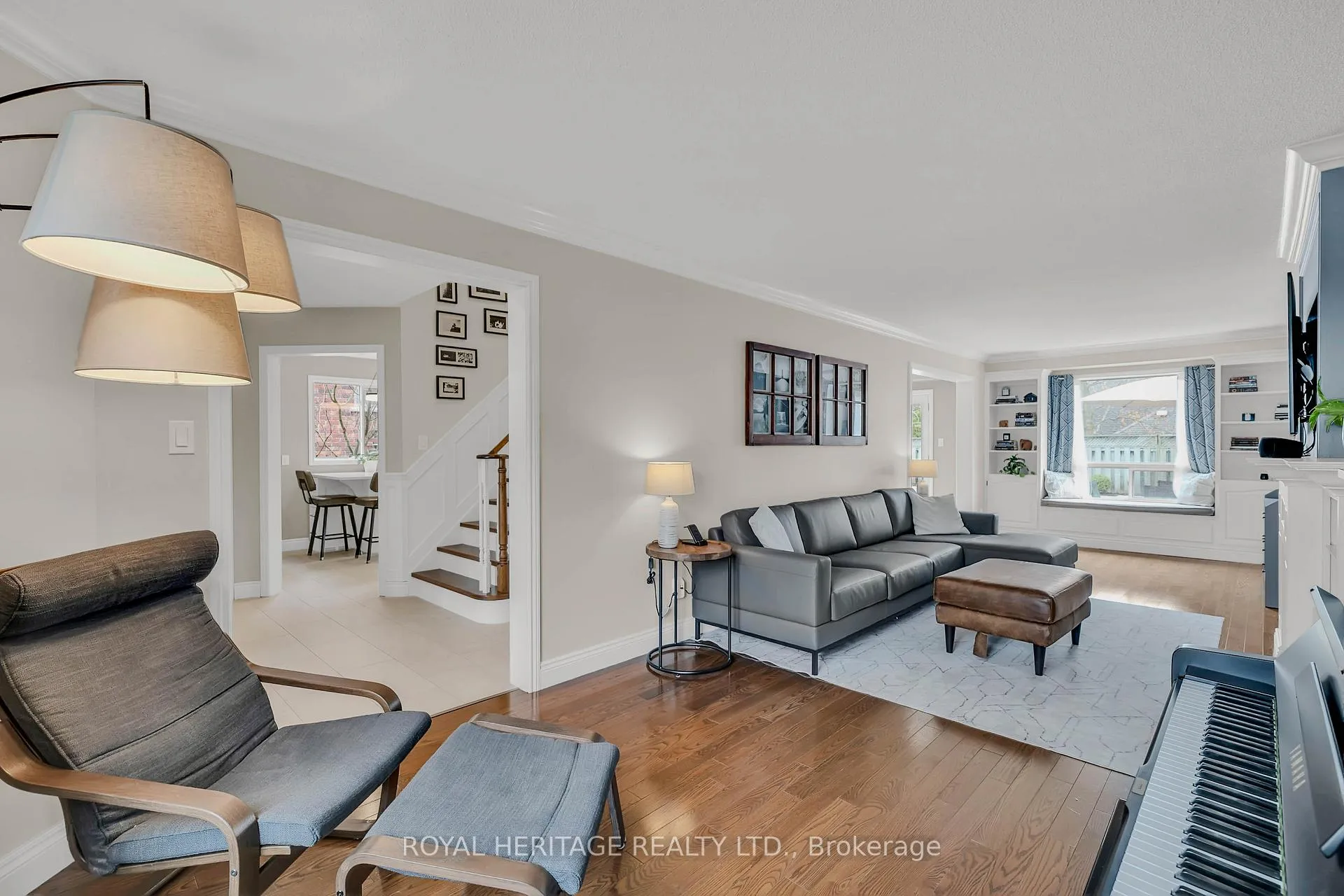 Photo 7 of 65 Ireland Street, Clarington, Bowmanville — HOMEH