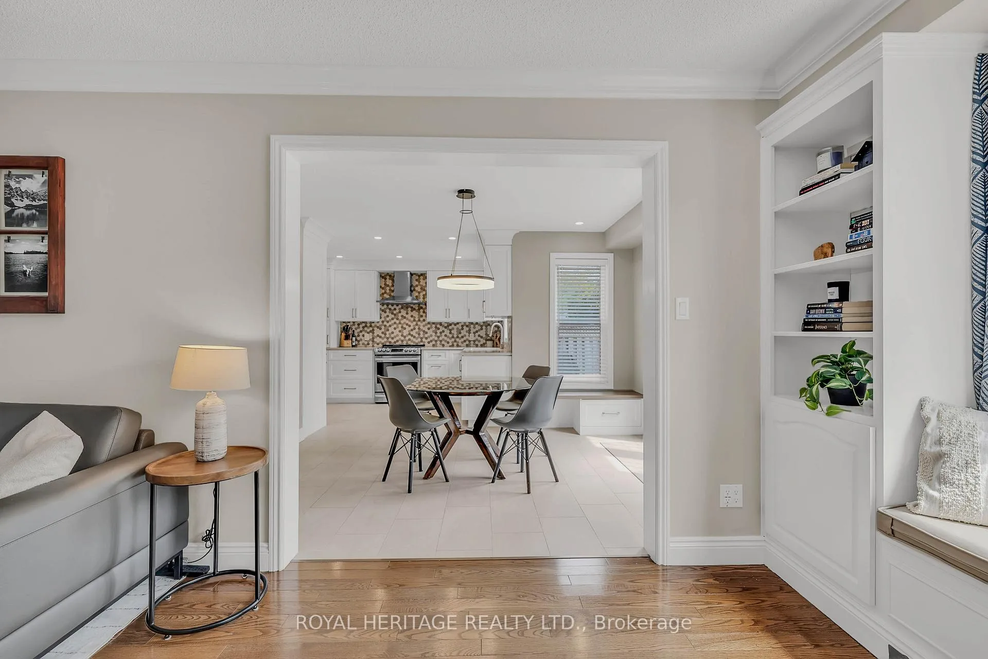 Photo 11 of 65 Ireland Street, Clarington, Bowmanville — HOMEH