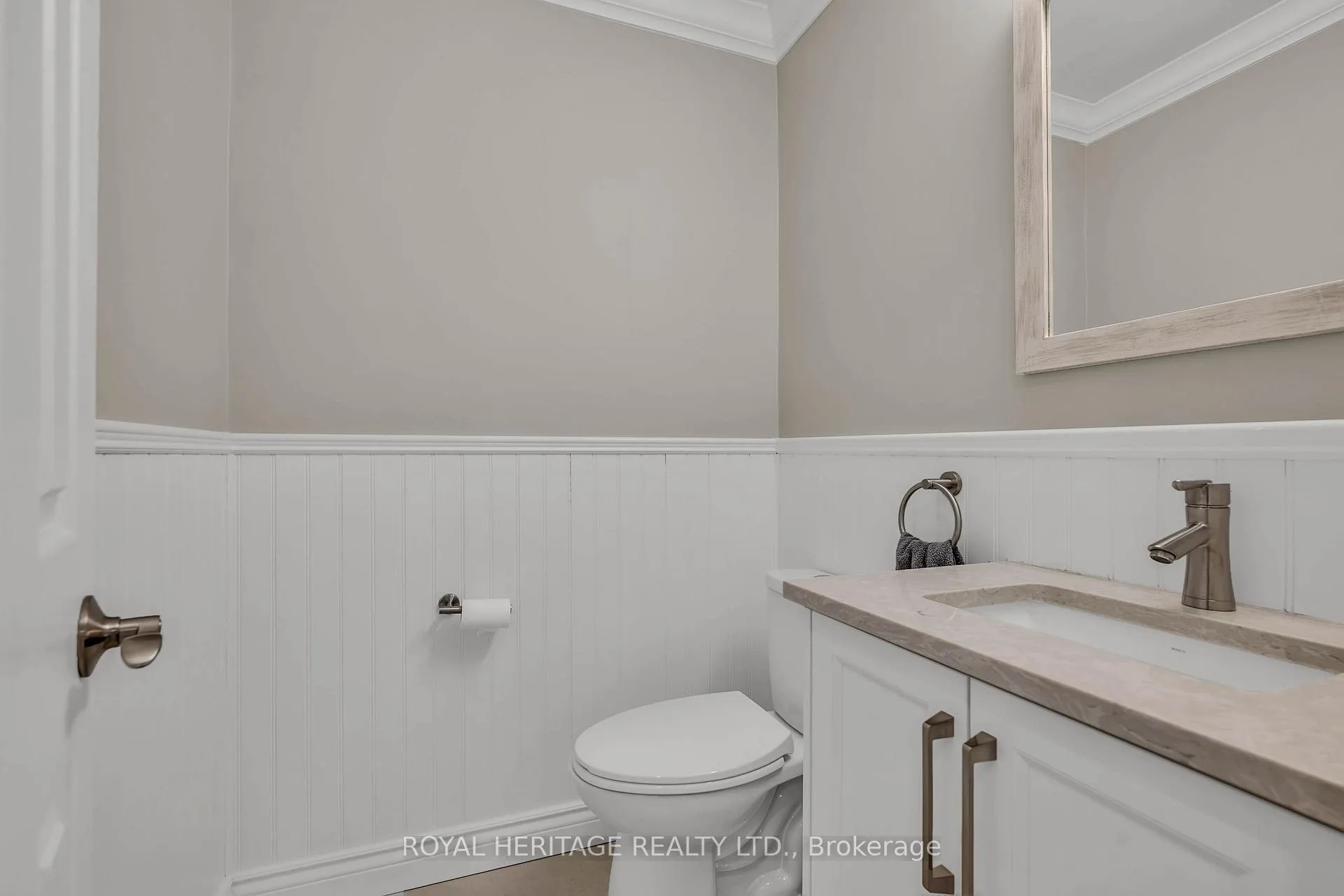 Photo 18 of 65 Ireland Street, Clarington, Bowmanville — HOMEH