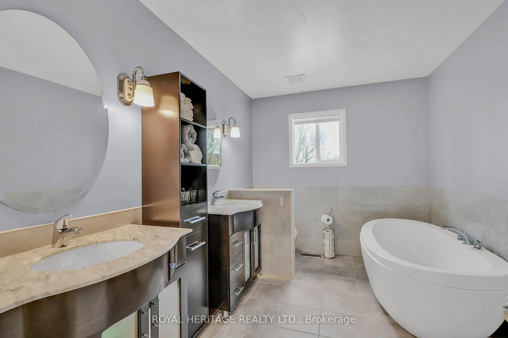 Photo 30 of 65 Ireland Street, Clarington, Bowmanville — HOMEH