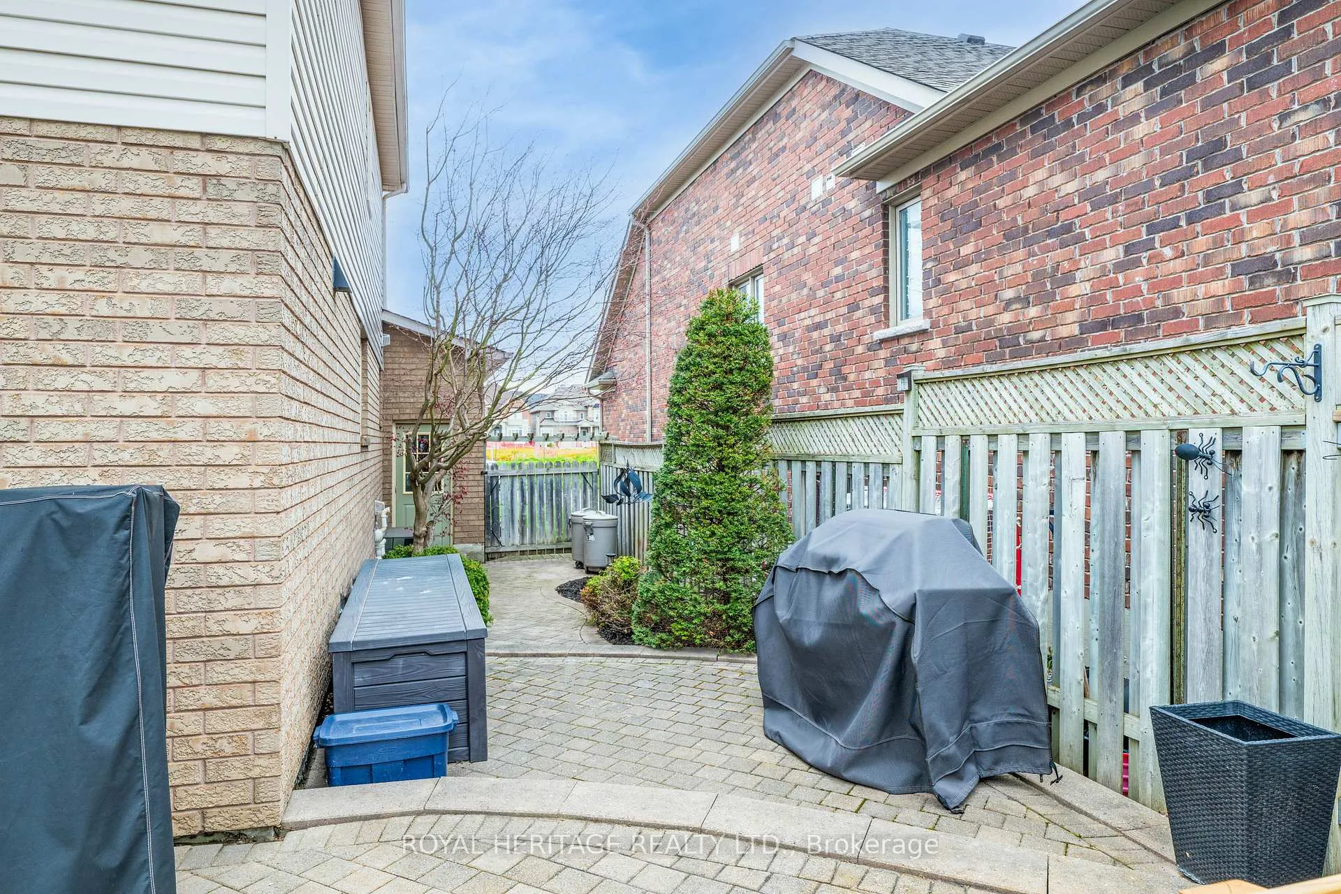 Photo 40 of 65 Ireland Street, Clarington, Bowmanville — HOMEH