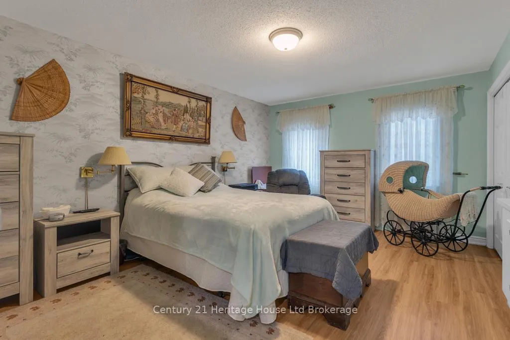 Photo 18 of 5 Dereham Drive, Tillsonburg — HOMEH