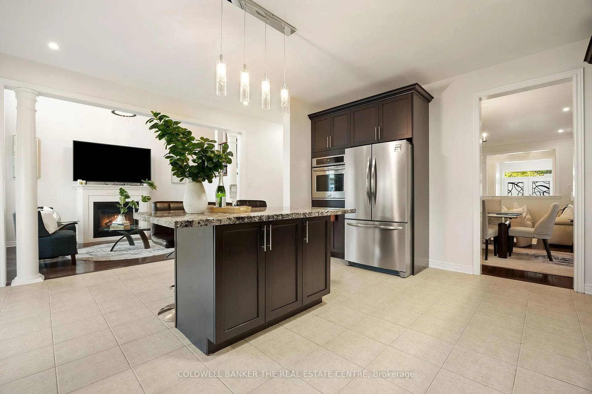 Photo 11 of 27 Barletta Drive, Vaughan, Patterson — HOMEH