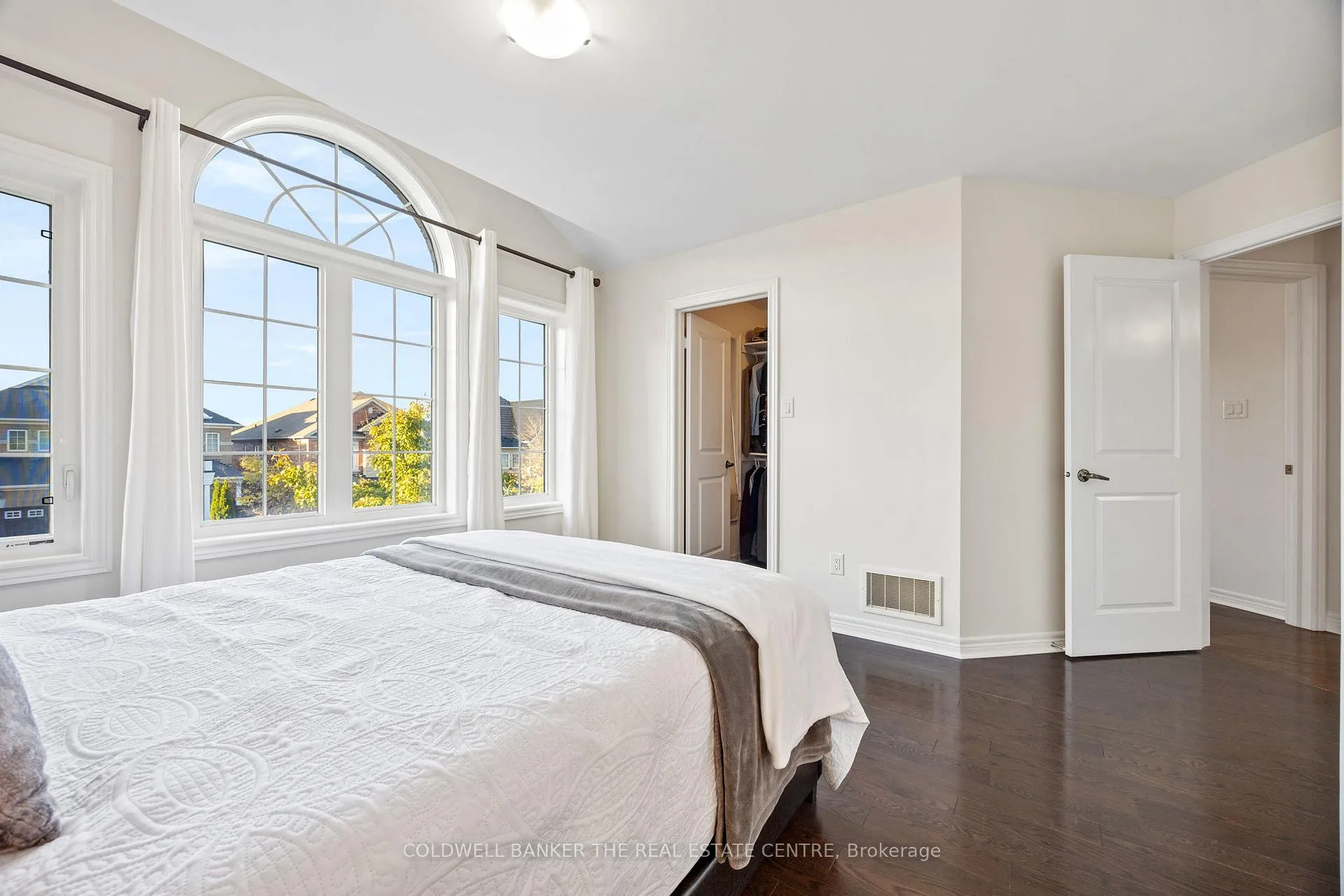 Photo 34 of 27 Barletta Drive, Vaughan, Patterson — HOMEH