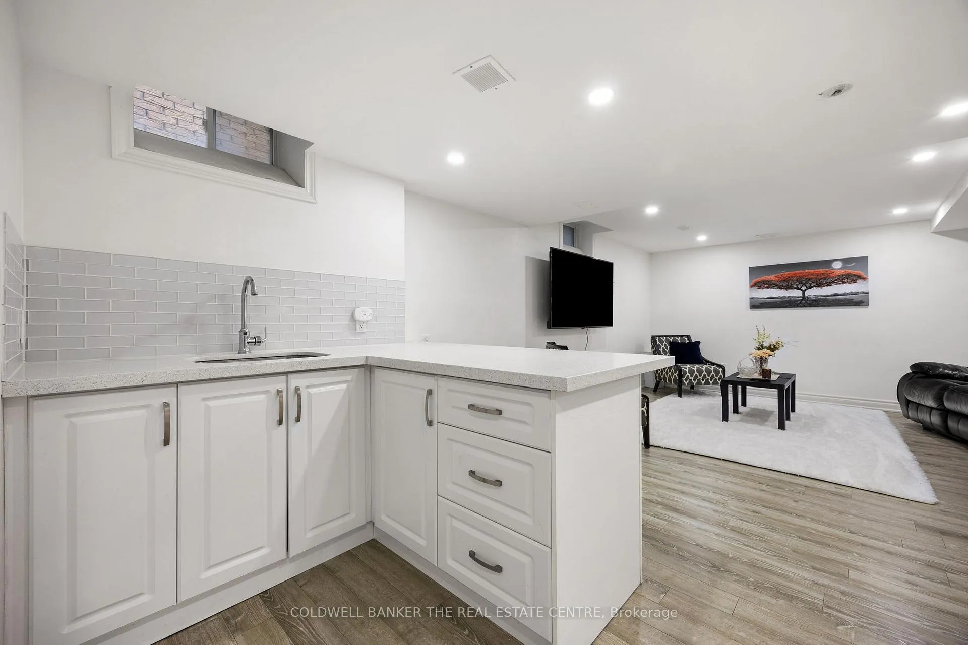 Photo 41 of 27 Barletta Drive, Vaughan, Patterson — HOMEH