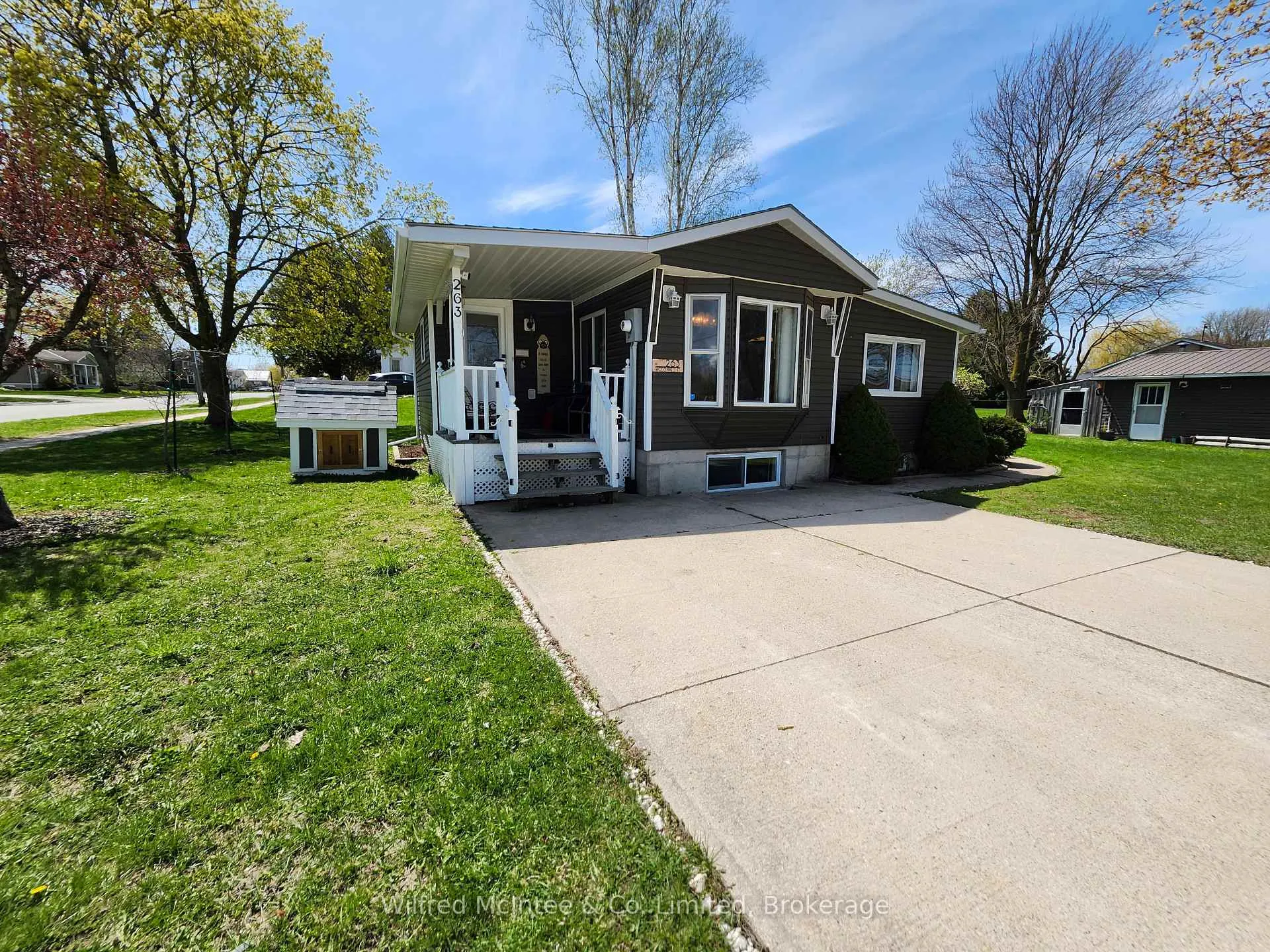 Photo 24 of 263 Mcconnell Street, North Huron, Blyth — HOMEH