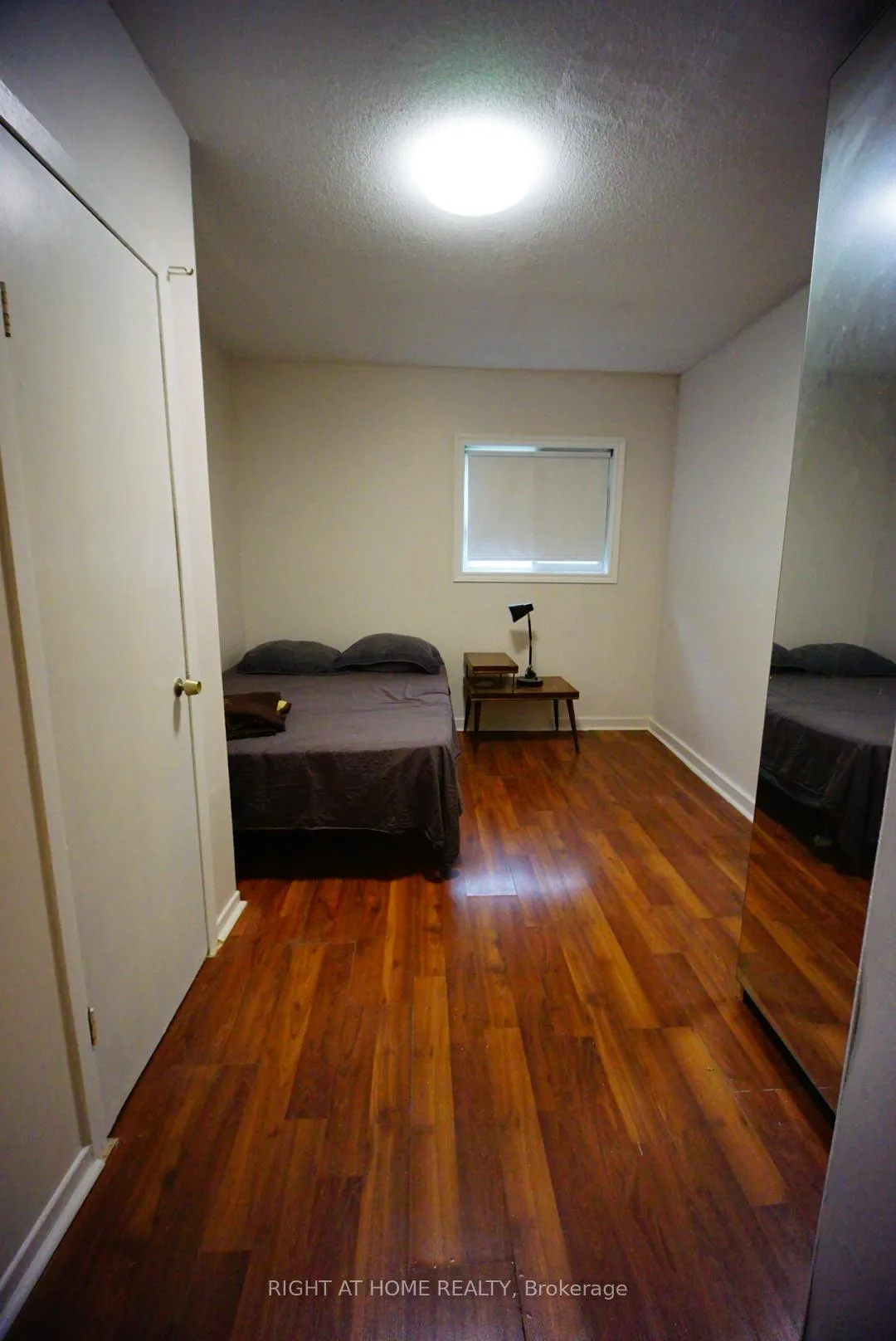 Photo 5 of 122 Eccles Street S, Ottawa, West Centre Town — HOMEH