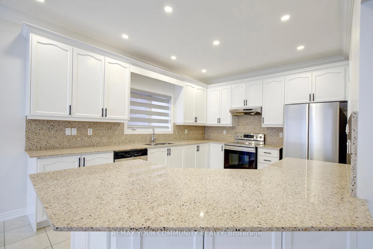 Photo 21 of 112 Golden Forest Road, Vaughan, Patterson — HOMEH