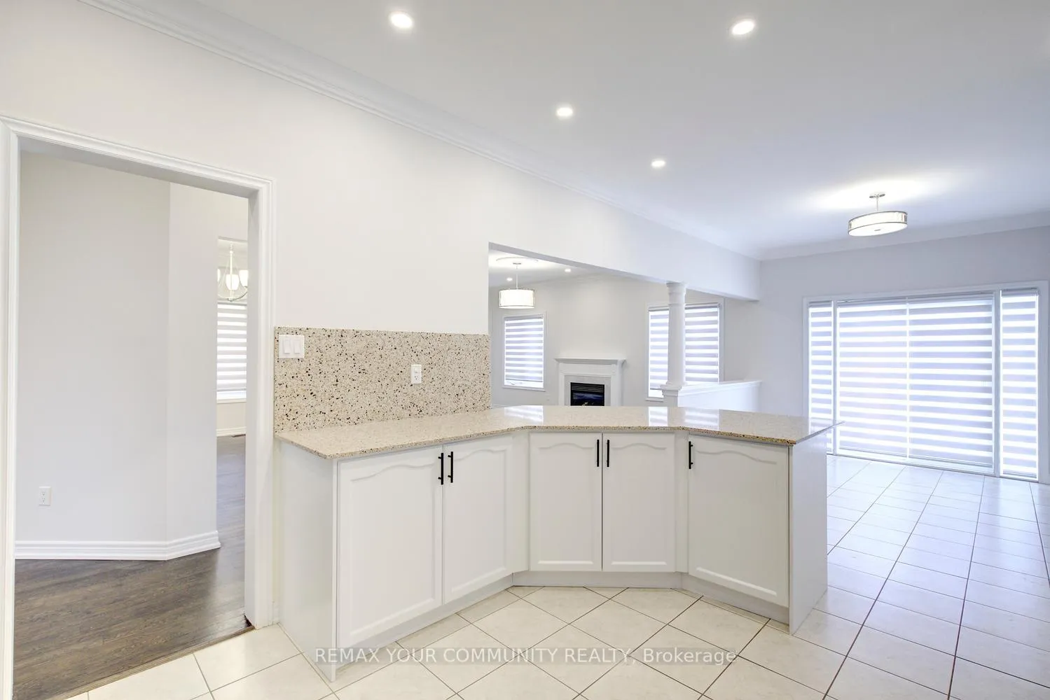 Photo 24 of 112 Golden Forest Road, Vaughan, Patterson — HOMEH