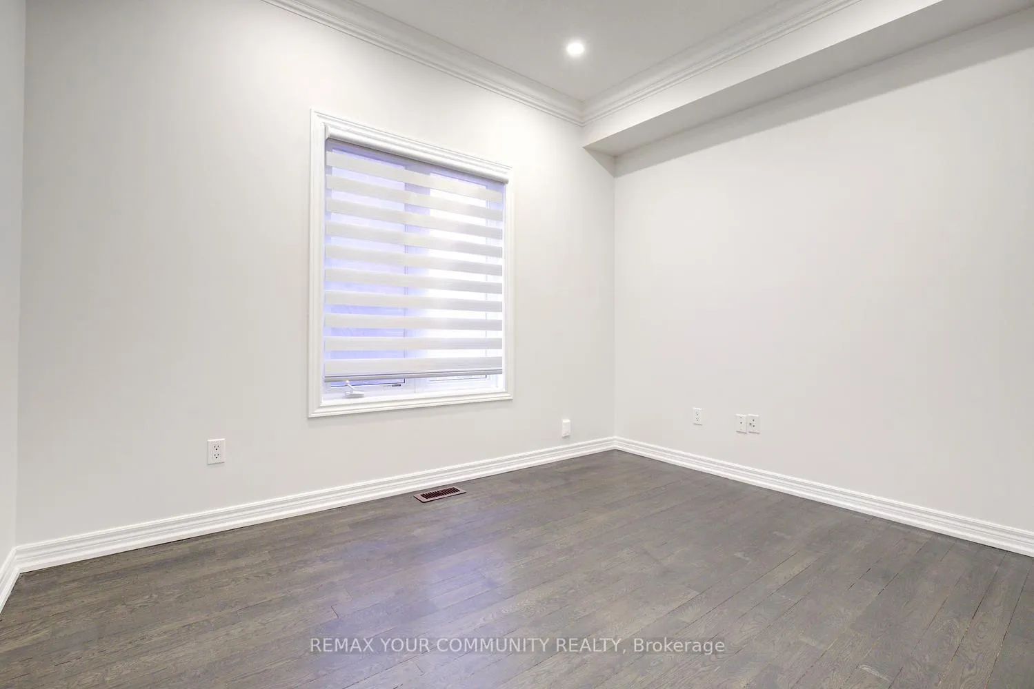 Photo 25 of 112 Golden Forest Road, Vaughan, Patterson — HOMEH