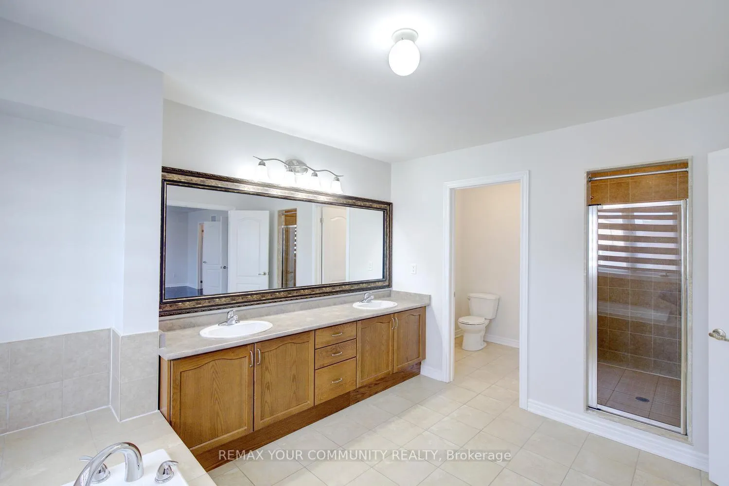Photo 35 of 112 Golden Forest Road, Vaughan, Patterson — HOMEH