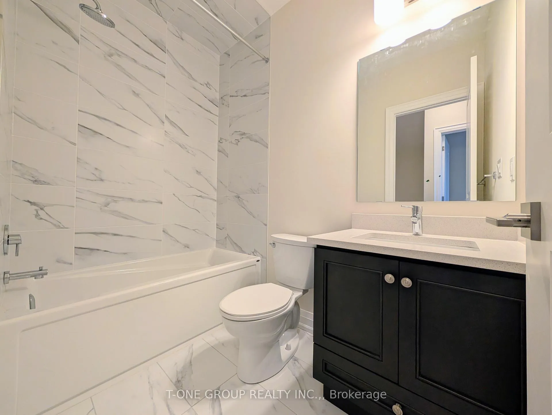 Photo 18 of 417 York Downs Boulevard, Markham, Cachet — HOMEH