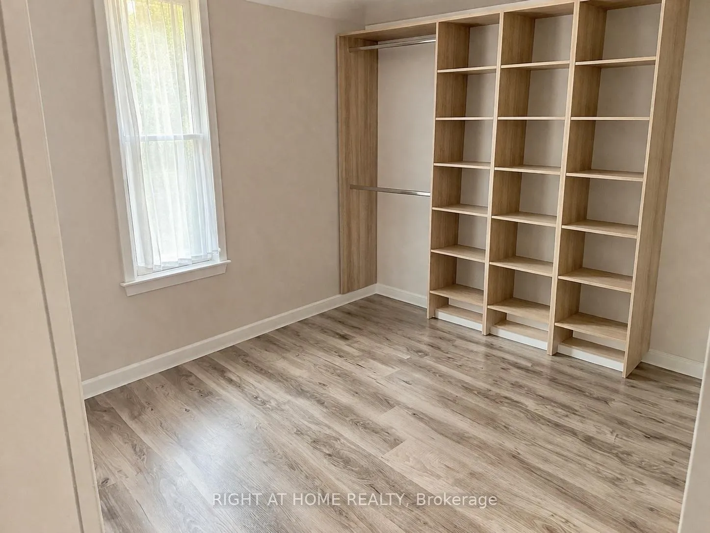 Photo 6 of 738 Mount Pleasant Road, Brant, Oakland — HOMEH