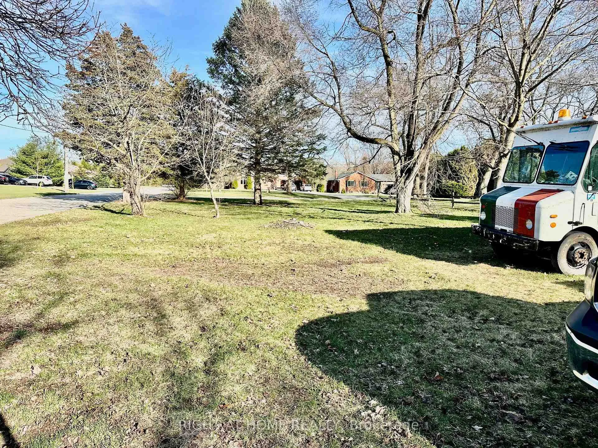 Photo 19 of 738 Mount Pleasant Road, Brant, Oakland — HOMEH