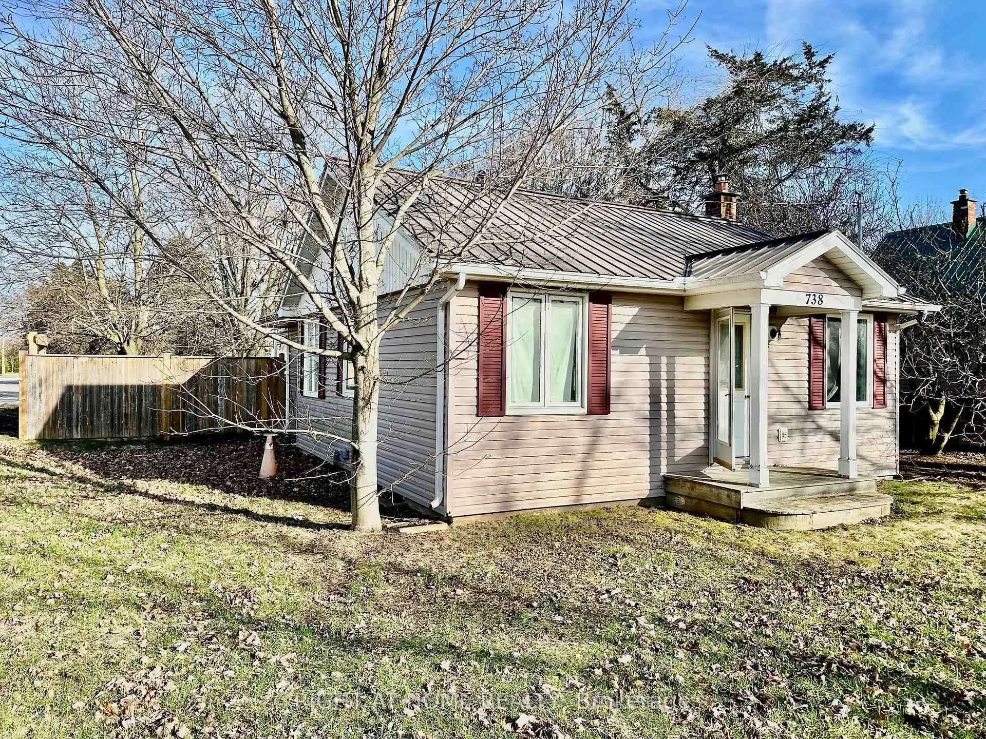 Photo 27 of 738 Mount Pleasant Road, Brant, Oakland — HOMEH