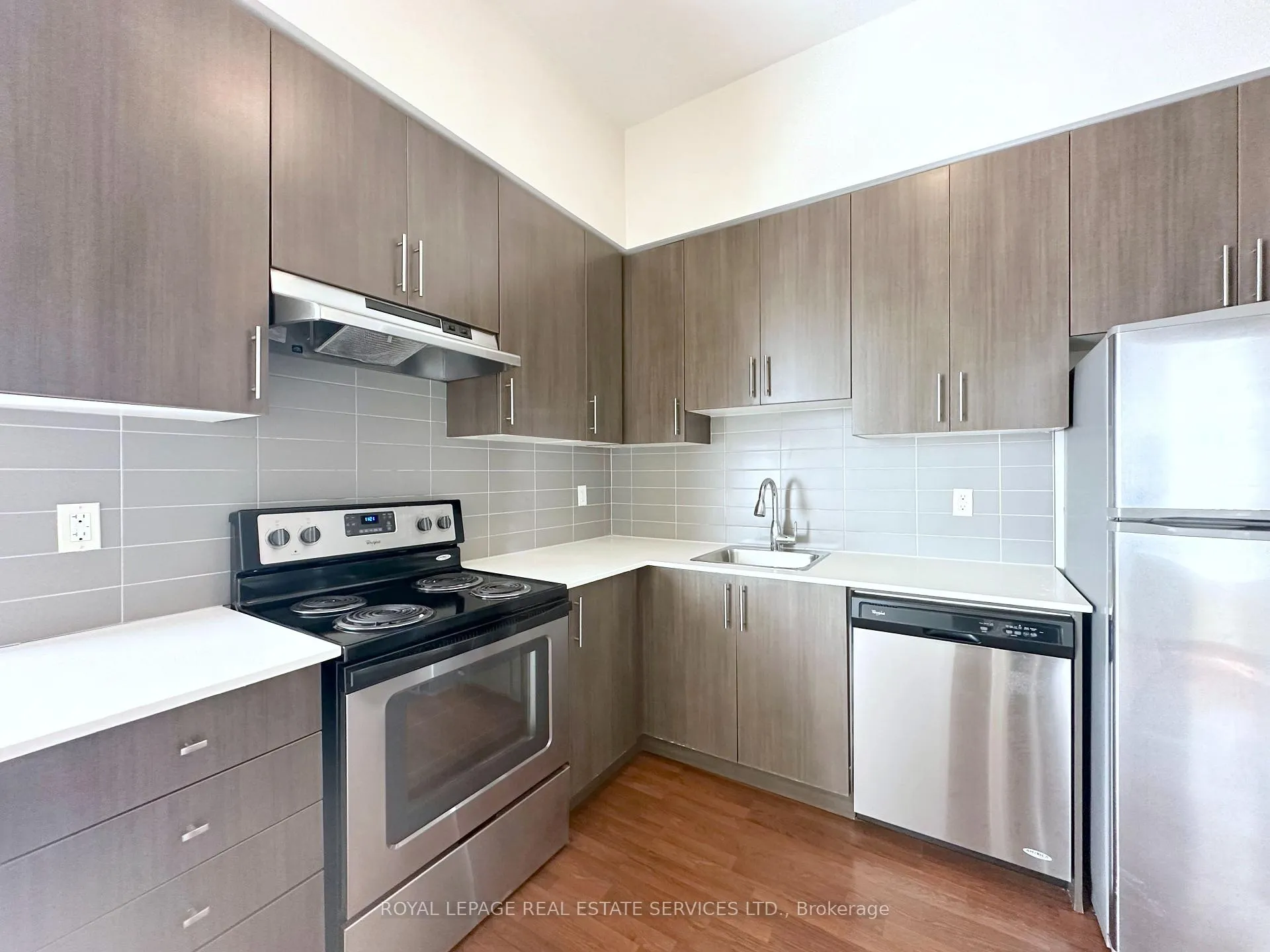 Photo 4 of Unit 404, 188 Clark Boulevard, Brampton, Queen Street Corridor — HOMEH