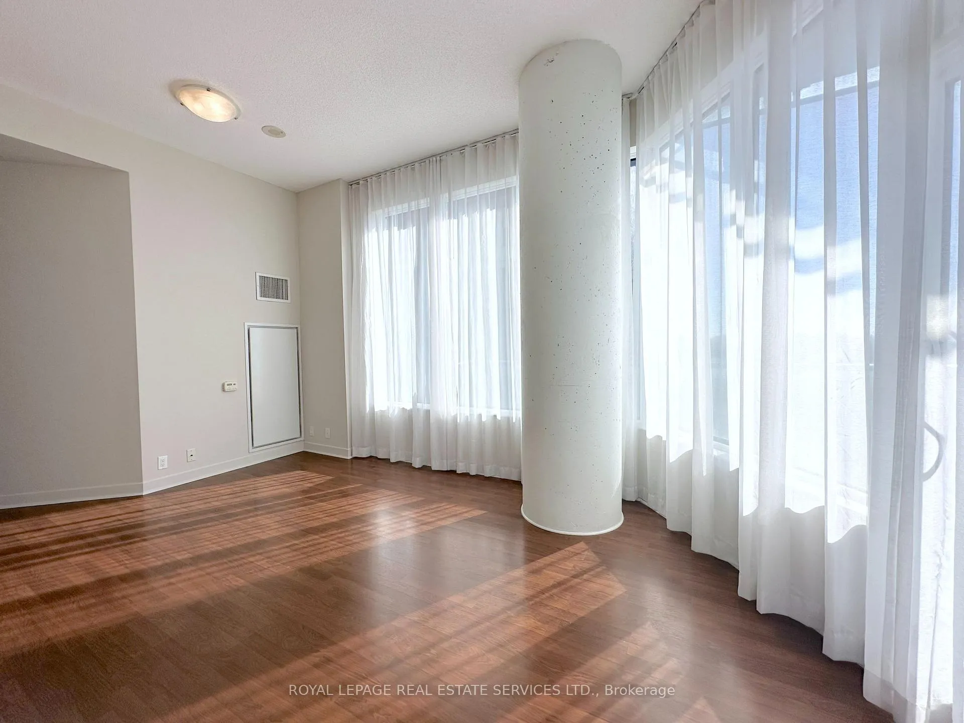 Photo 6 of Unit 404, 188 Clark Boulevard, Brampton, Queen Street Corridor — HOMEH